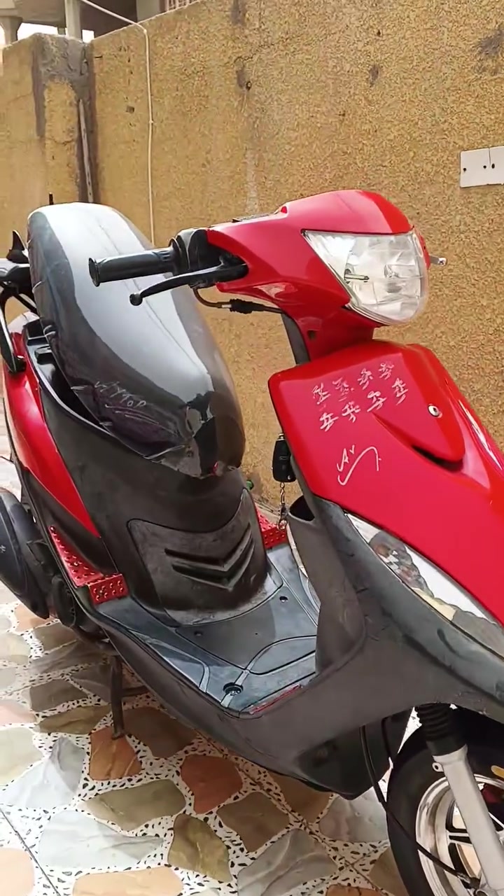 سلام عليكم شباب ماكس عدله للبيع نضيفه وجاهزه مكينه ما مفتوحه ناعمه خير من الله بريك امامي +خلفي كهربائيات سلف هندر ماصده زنون اصلي بك لايت لد دراجه نضيفه خير من الله المكان واسط صويره السعر خاص او اتصل أو واتساب ودلل متواجد ٢٤ ساعه تحياتي للجميع 🫡


**إذا كنت صاحب هذا الإعلان وتريد حذفه لأي سبب، رجاءا أرسل رسالة إلى الدعم الفني**