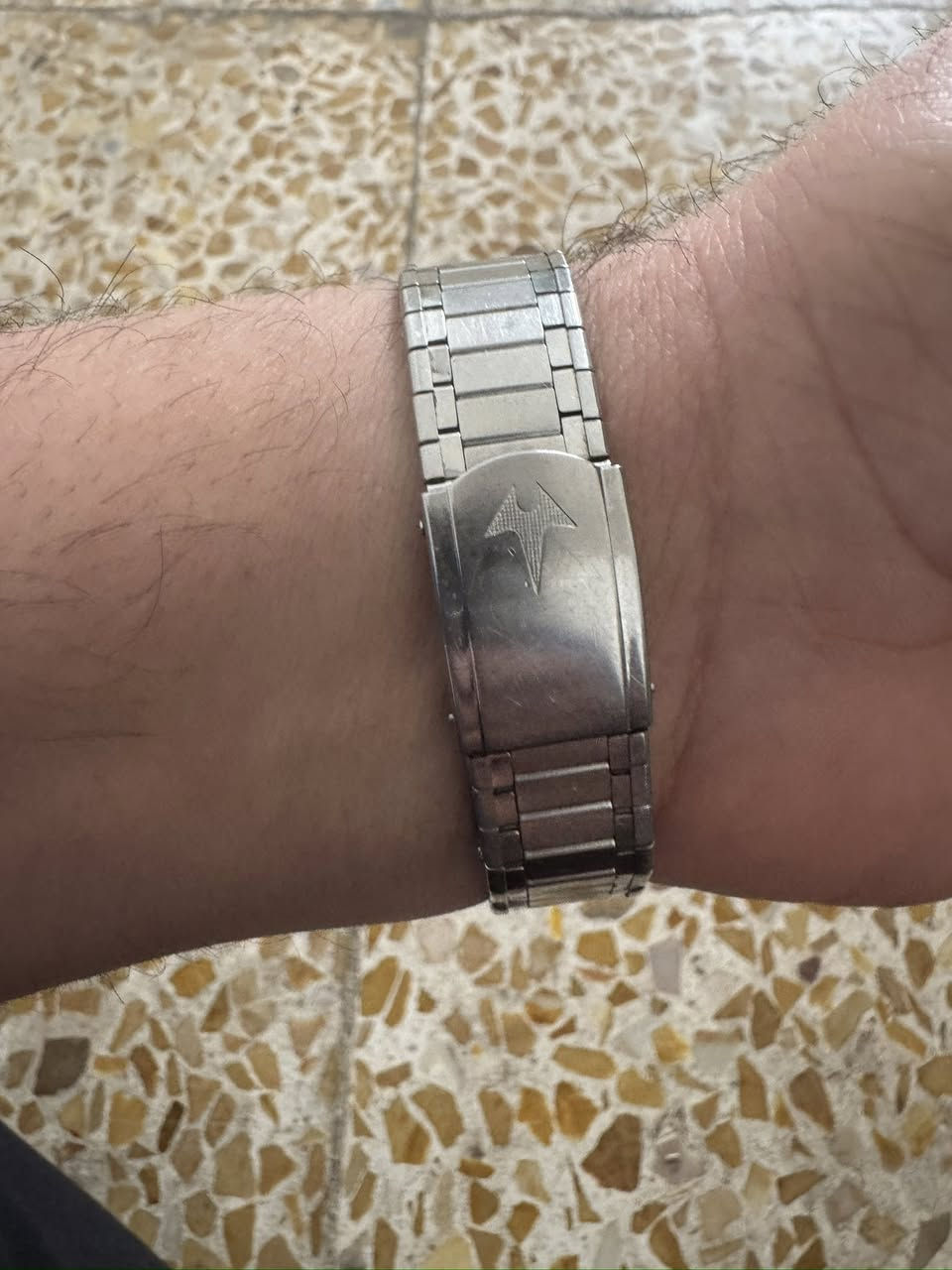 بورن
نقص الطوق ( رنك ) 
السعر  150 الف قفل 
يوجد توصيل


**إذا كنت صاحب هذا الإعلان وتريد حذفه لأي سبب، رجاءا أرسل رسالة إلى الدعم الفني**