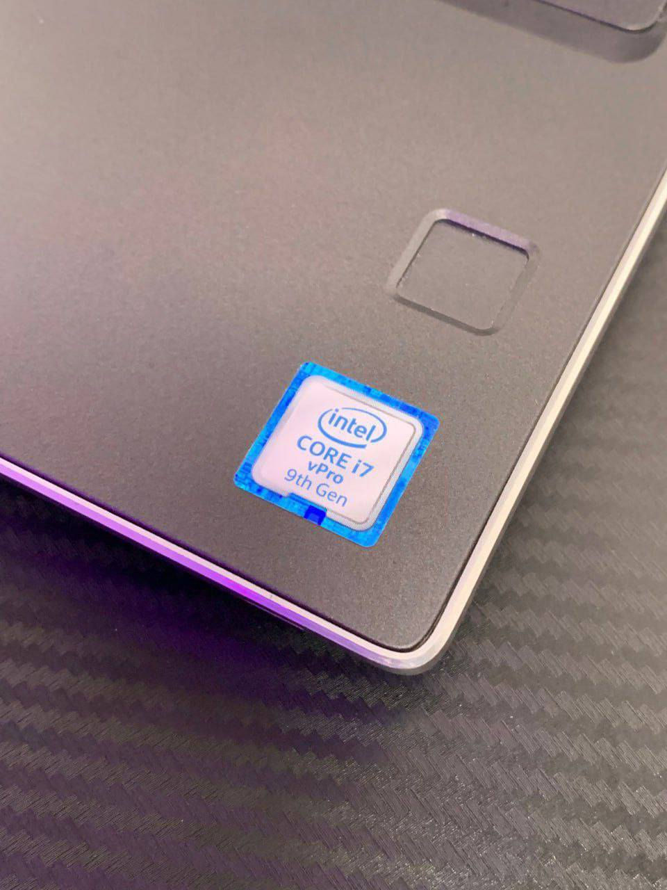 للبيع 🔥 Dell precision 7540
‏
‏لابتوب من الفئة العالية، معالج حديث وقوي،  يشغلك اقوى البرامج الهندسية والالعاب الاحترافية ، نظافة عالية ✨
‏
‏المواصفات كالاتي 
‏المعالج / Core i7 9850H جيل تاسع 
‏كرت شاشة خارجي/ NVIDIA QUADRO T1000 (4GB🔥) 
‏الرام / 16GB DDR4 
‏تخزين نوع سامسونك 512GB SSD M.2 
‏الشاشة دقة عالية،  15.6 INCH FHD SCREEN 
‏
‏ملحقاته كاملة
‏حقيبة
‏شاحنتة الاصلية
‏ماوس
‏ماوس باد
‏
‏السعر 685 الف / ضمان 10 ايام استبدال في حال وجود اي خلل او المشكلة ، تتواصل ويانه مباشرة 🩵
‏
‏يتوفر عندي توصيل كل العراق 
‏متواجد ماسنجر
‏واتساب/  ***********
