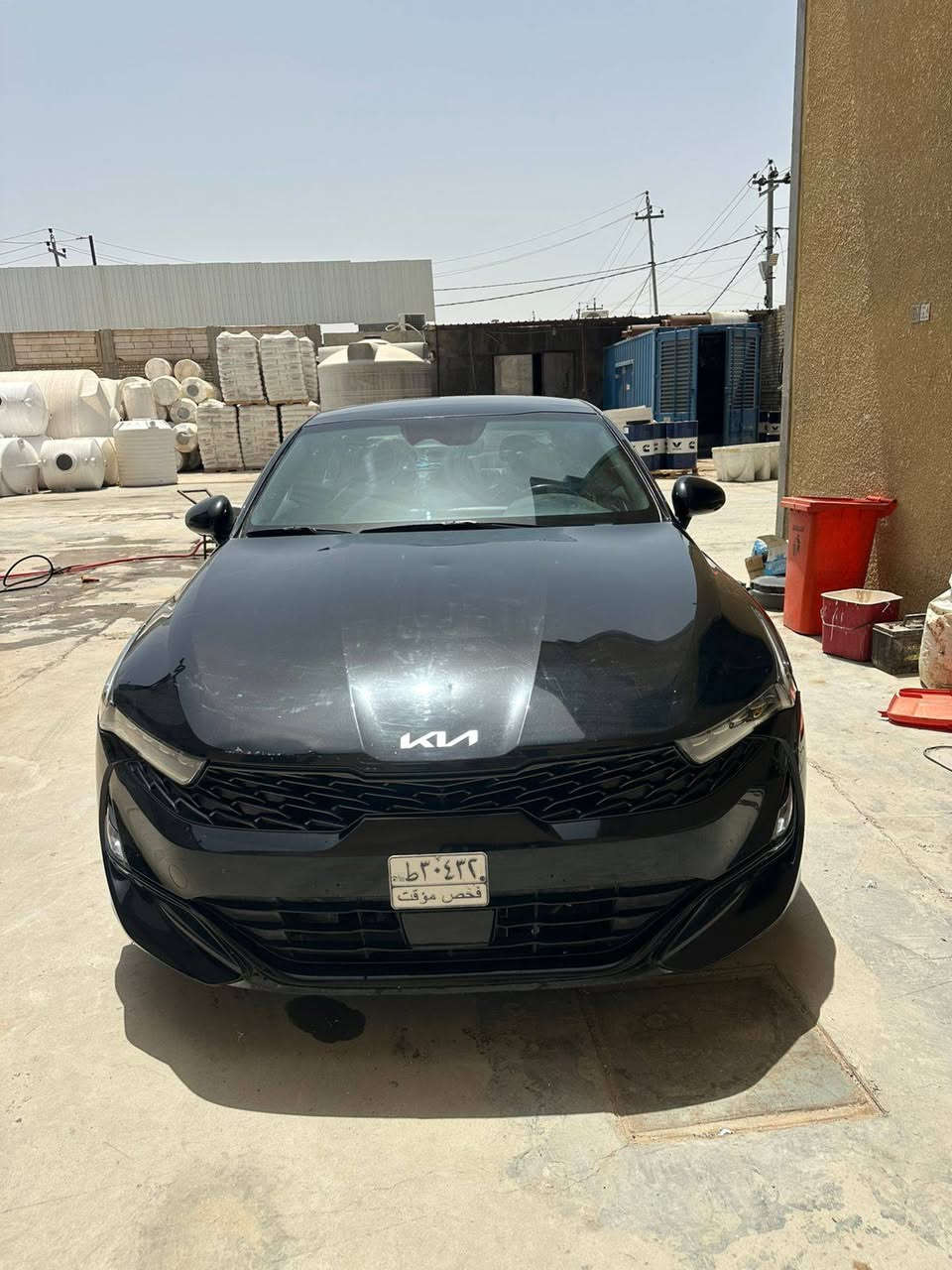 السلام عليكم كي 5 موديل 24 للبيع بدون رقم فول مواصفات محرك 2500 تيربو فئتها جي تي اعلى مواصفات بيها قطعتين صبغ *********** ما بيها اي نقص تدفئه كشنات ماشيه 40 الف

