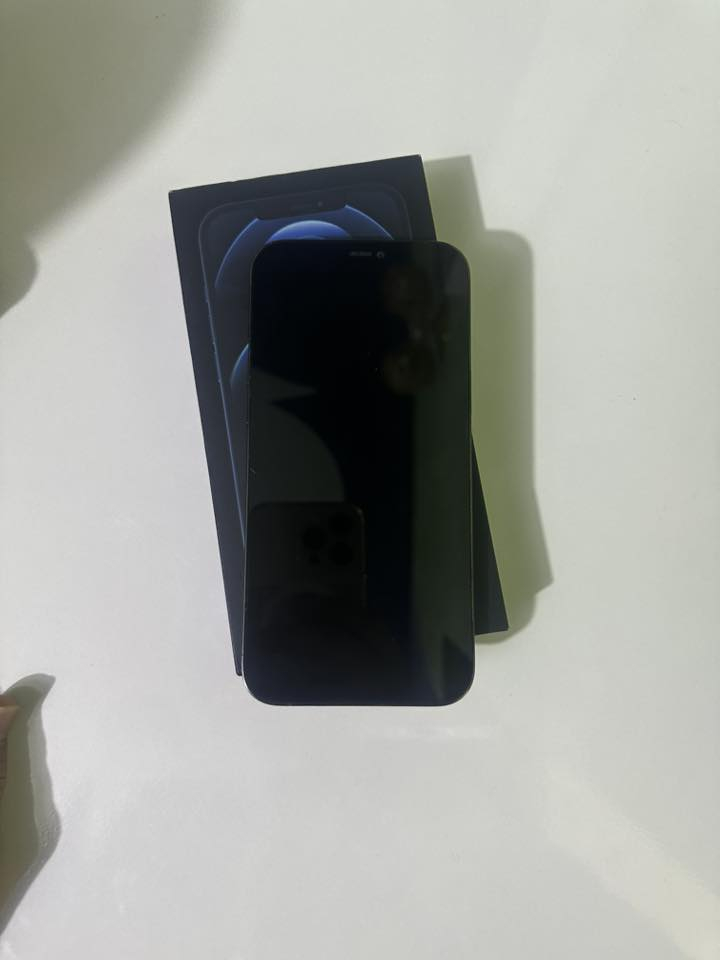 سلام عليكم
أيفون 12 برو ماكس نظيف فقط  مبدلة شاشه اصليه والفيس ايدي متوقف من تبدلة الشاشه  
الذاكرة ٢٥٦ 
البطارية 80 
السعر 300 بي مجال للطيبين  
العنوان ديالى الخالص -هبهب -غالبيه 
رقم تلفون للتواصل  ‭0773 253 3711‬
