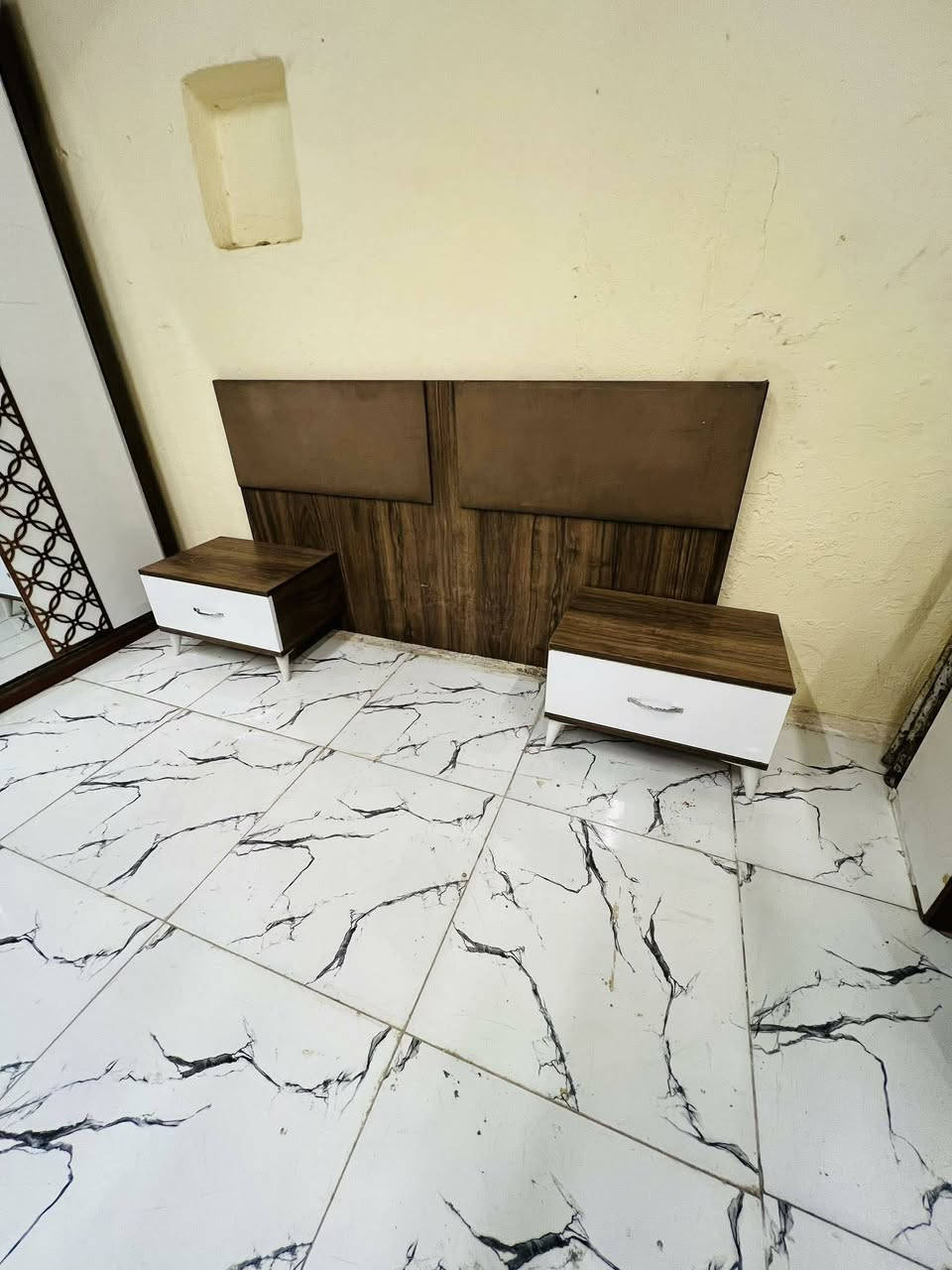 غرفه تركي سعرها 400وي النقل والشد داخل بغداد 🪿🪿


**إذا كنت صاحب هذا الإعلان وتريد حذفه لأي سبب، رجاءا أرسل رسالة إلى الدعم الفني**