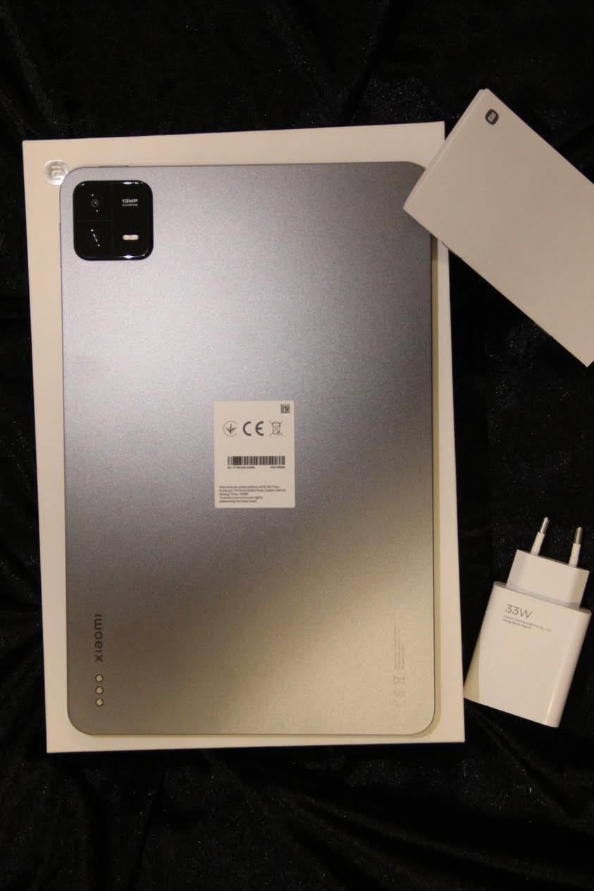 للبيع شاومي باد 6 (Xiaomi Pad 6) مستعمل

• الحالة: نظيف جداً
• السعة: 256GB
• الرام: 8GB
• مع الشاحن الأصلي والكارتون والكفر
• الجهاز شغال بصورة ممتازة وما بيه أي مشاكل

السعر: 290 ألف دينار

الموقع: بغداد - السيدية

للاستفسار:
0775030562


**إذا كنت صاحب هذا الإعلان وتريد حذفه لأي سبب، رجاءا أرسل رسالة إلى الدعم الفني**