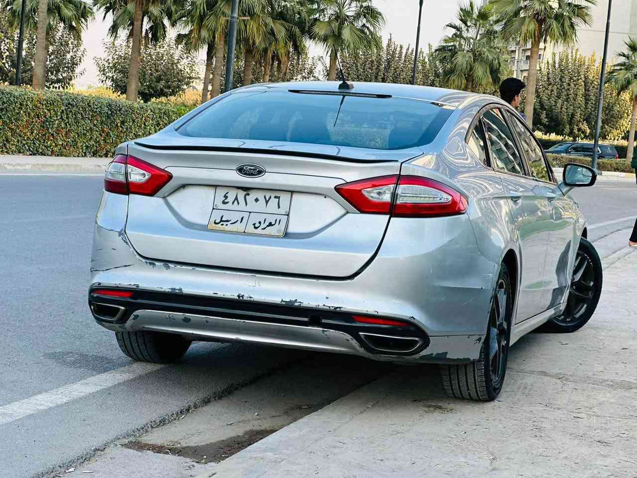 فۆرد فیوژن 2016
مەکینە گەورە 2.5
تایبەتمەندی SE شاشە گەورە
دوو پارچەیە و دوو قۆپی هەیە
پێشی کەپسە
115 مایل ڕۆیشتیە بێ مەسروفە
شوێن:هەولێر
ژ.مۆبایل:*********** أربيل, العراق
