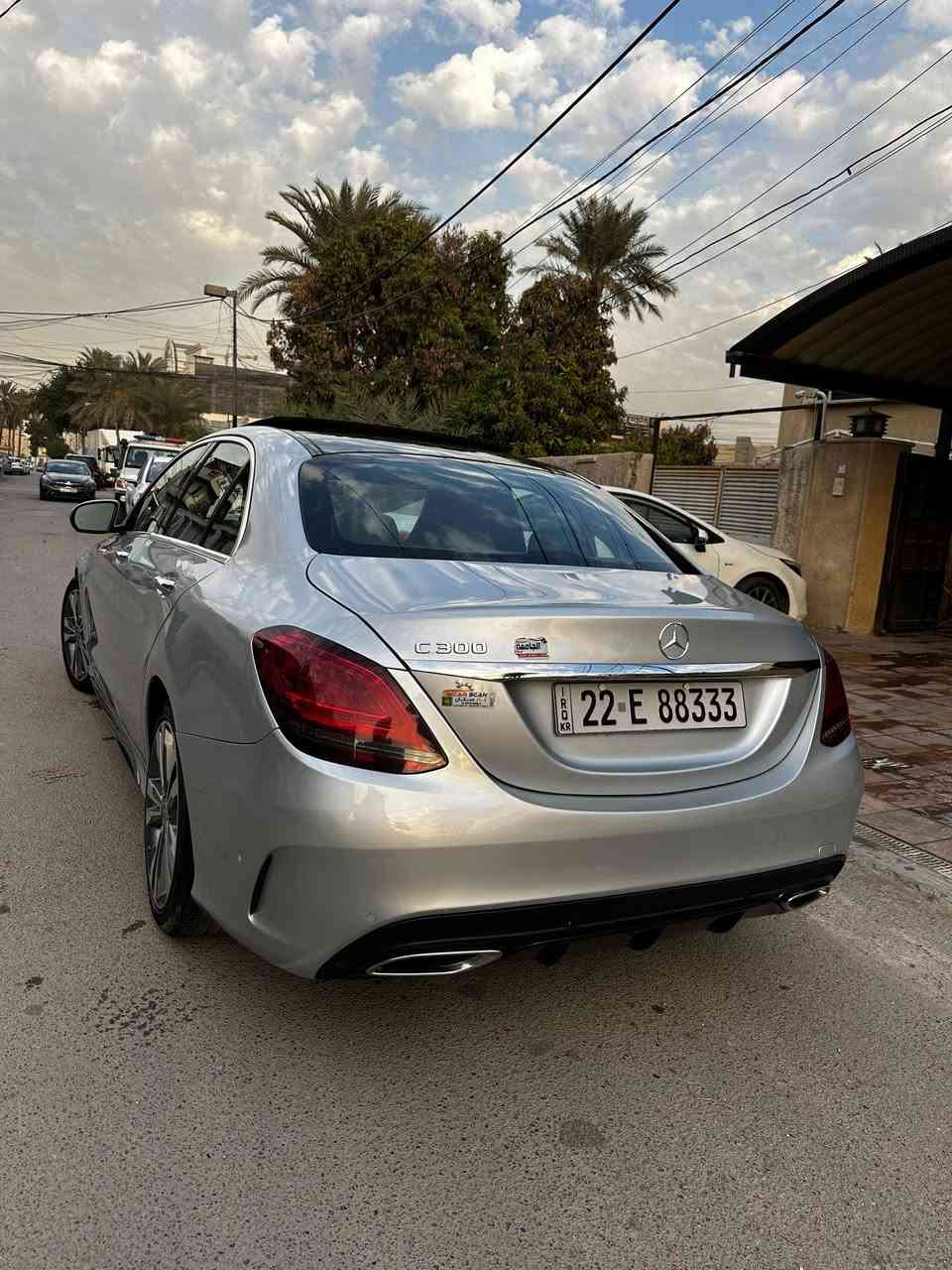 السلام عليكم
للبيع مارسيدس C300 موديل 2021
السياره ماشية ٧٣٠٠٠ كيلو 
لون سلفر 
فول 
بدون صبغ بدون حادث بل بدي 
دعاميات فقط صبغ 
حادث امريكا كيس الدهن 
سيارة رقم اربيل باسمي
مكان السياره المنصور
للتواصل 
***********
