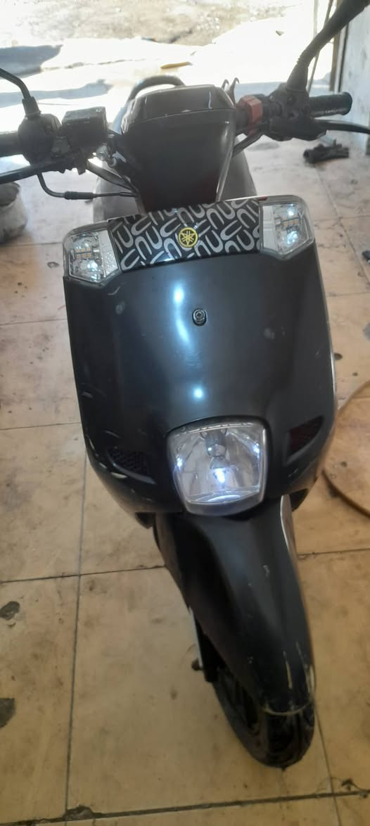 السلام عليكم ماكس بوليس نضيف وكلشي شغال بيه السعر ٤٢٥الف العنوان لامين يم باقر ابو ل***********
