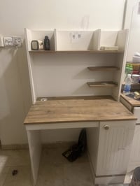 ميز دراسة • حي جامعة