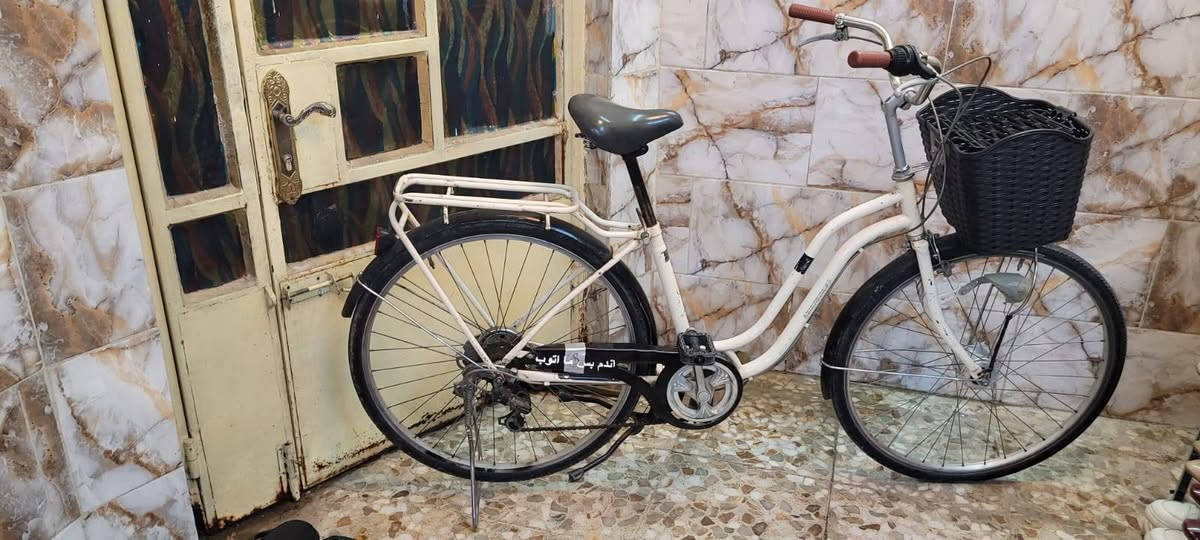 السلام عليكم
بايسكل بناتي للبيع
باله  اخو الجديد يجي وياه ٢ استاند ويجي وياه كير ٦ 
السعر ٨٥ الف
المكان بغداد حي العامل


**إذا كنت صاحب هذا الإعلان وتريد حذفه لأي سبب، رجاءا أرسل رسالة إلى الدعم الفني**