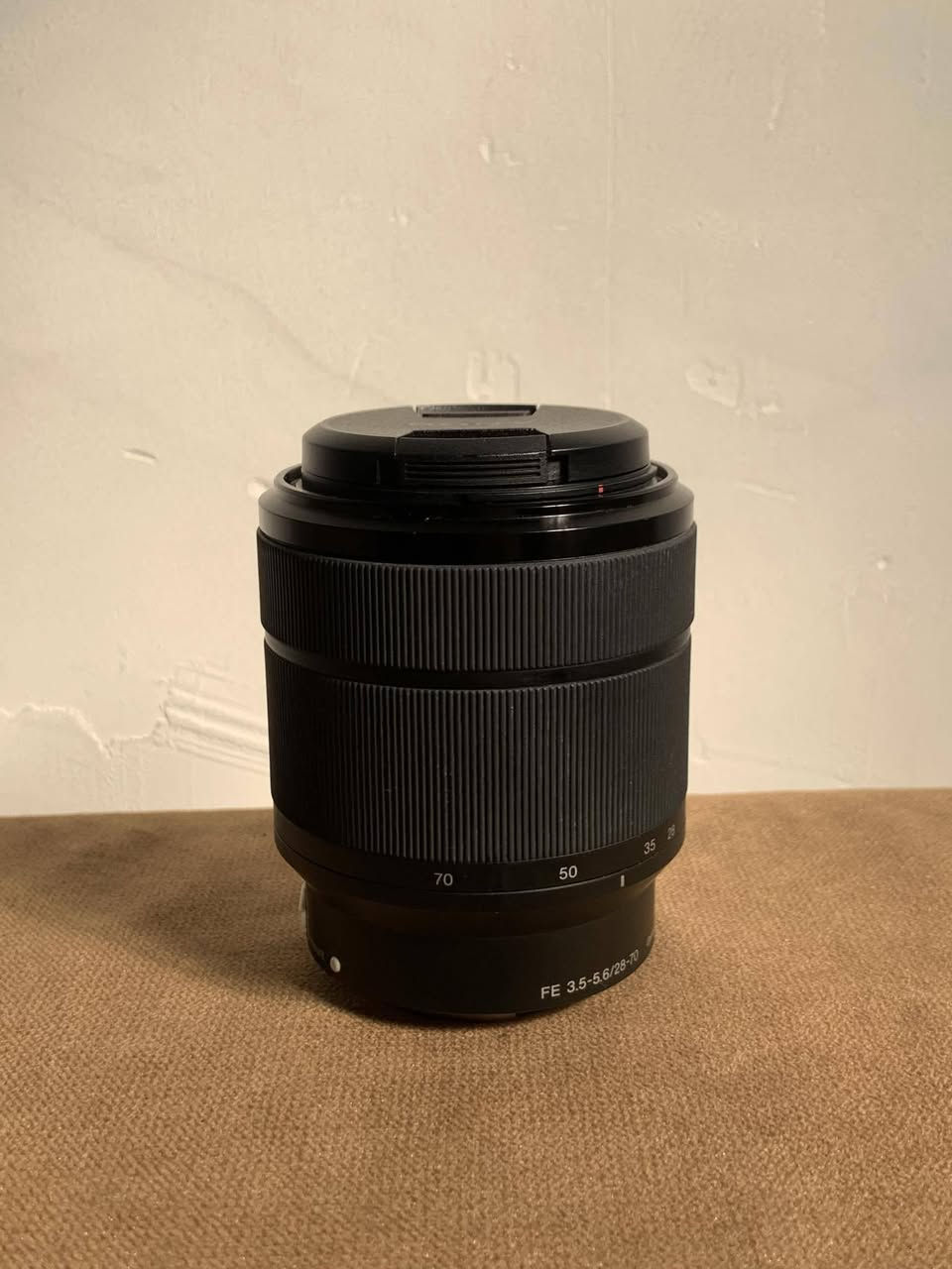 السلام عليكم
كاميرهsony فئة الa7ii الغنيه عن التعريف فول فريم
مع عدسه ٢٨ـ٧٠ نضافة 95% ما بيها اي مشكلة سعرها مليون و ٤٠٠ وبيها مجال  جديده الله شاهد وهاي مواصفاتها
شتر 24k
تتميز بمستشعر إطار كامل (Full-Frame) واضاءة خلفية بدقة \(42.4\) ميجابكسل. توفر تصوير فيديو 4K، وتثبيت صورة خماسي المحاور، ونظام ضبط بؤري تلقائي سريع، مما يجعلها خياراً ممتازاً للتفاصيل الدقيقة والظروف الإضاءة المنخفضة. 
ملحقاتها 
بطاريات عدد 4 + جنطة + شاحنه  
 للشراي


**إذا كنت صاحب هذا الإعلان وتريد حذفه لأي سبب، رجاءا أرسل رسالة إلى الدعم الفني**