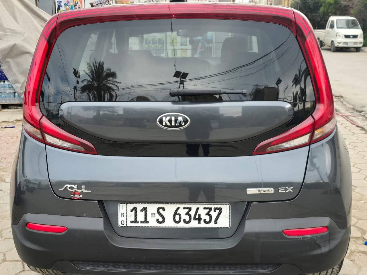 يا صول موديل 21

فئه السيارة ex فول الفول

محرك 2.0

حادثها موضح بالصور بس الصندوك معدل 

بدون تبديل بدون ايرباك

مواصفات:

فتحه سقف

بصمه 

تدفئه كشنات

داخل لون ابيض على صفار

تحكم ستيرن

تحكم تبريد بيانو

تنبيه خروج عن مسار

رادرات 360

عليها لدات على كل لايتات من عالي وناصي وبلاجكتور حتى ضوة رقم

تحكم ستيرن جهتين

تشغيل عن بعد وهوايه مواصفات بيها 

ماشيه 22الف بس

السعر 165 وييه مجال

للاستفسار

*********** بغداد, العراق
