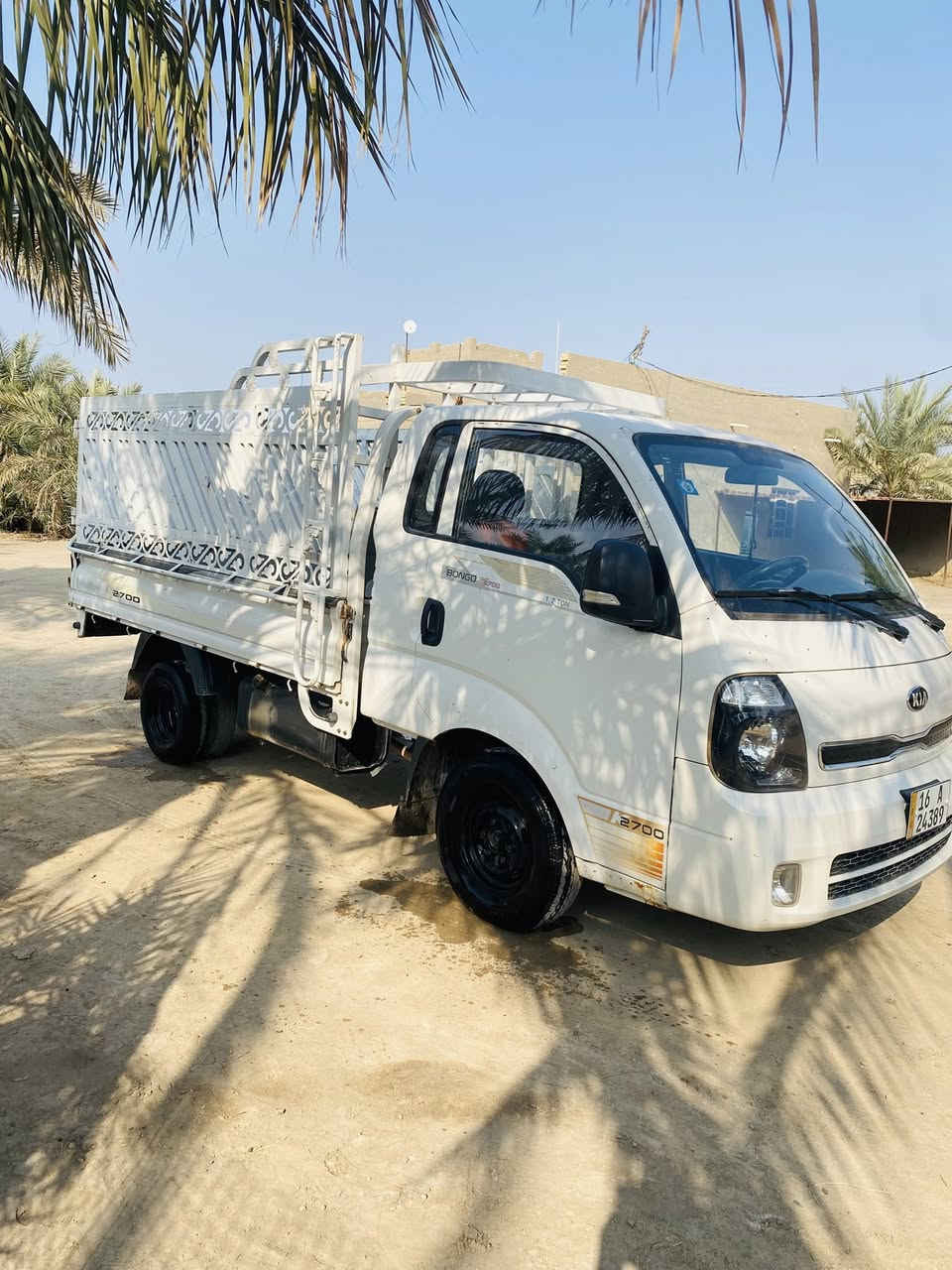 البيع كيه حمل موديل ٢٠١٨. مكفوله كفاله عامه من كل شي رقمه قادسيه نكليزي  محرك ٢٧٠٠ مداور ثاني يوم سنويه   مكانه بسماوه. جديده سعره نتصل عل رقم ***********
