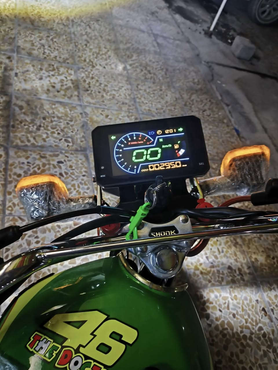 السلام عليكم تايكر 2025زيرو ماشي شي قليل منفيس موجود ***********
