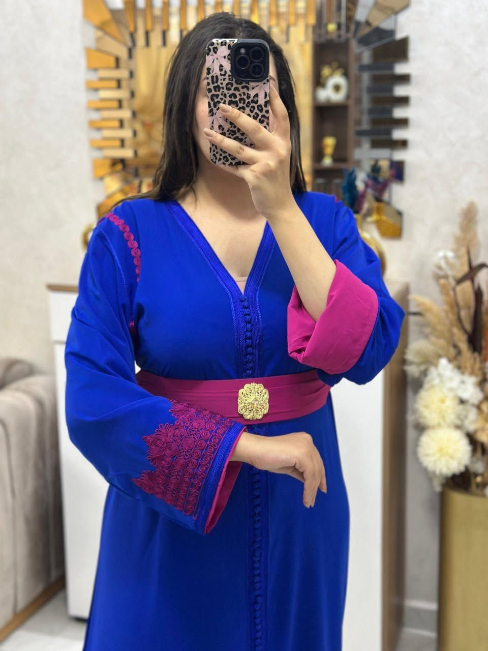 قفطان مخدوم بالطرز او العقاد تال لتحت
L xl xxl
توب كريب روزة
Twsil fabor الدار البيضاء, المغرب


**إذا كنت صاحب هذا الإعلان وتريد حذفه لأي سبب، رجاءا أرسل رسالة إلى الدعم الفني**