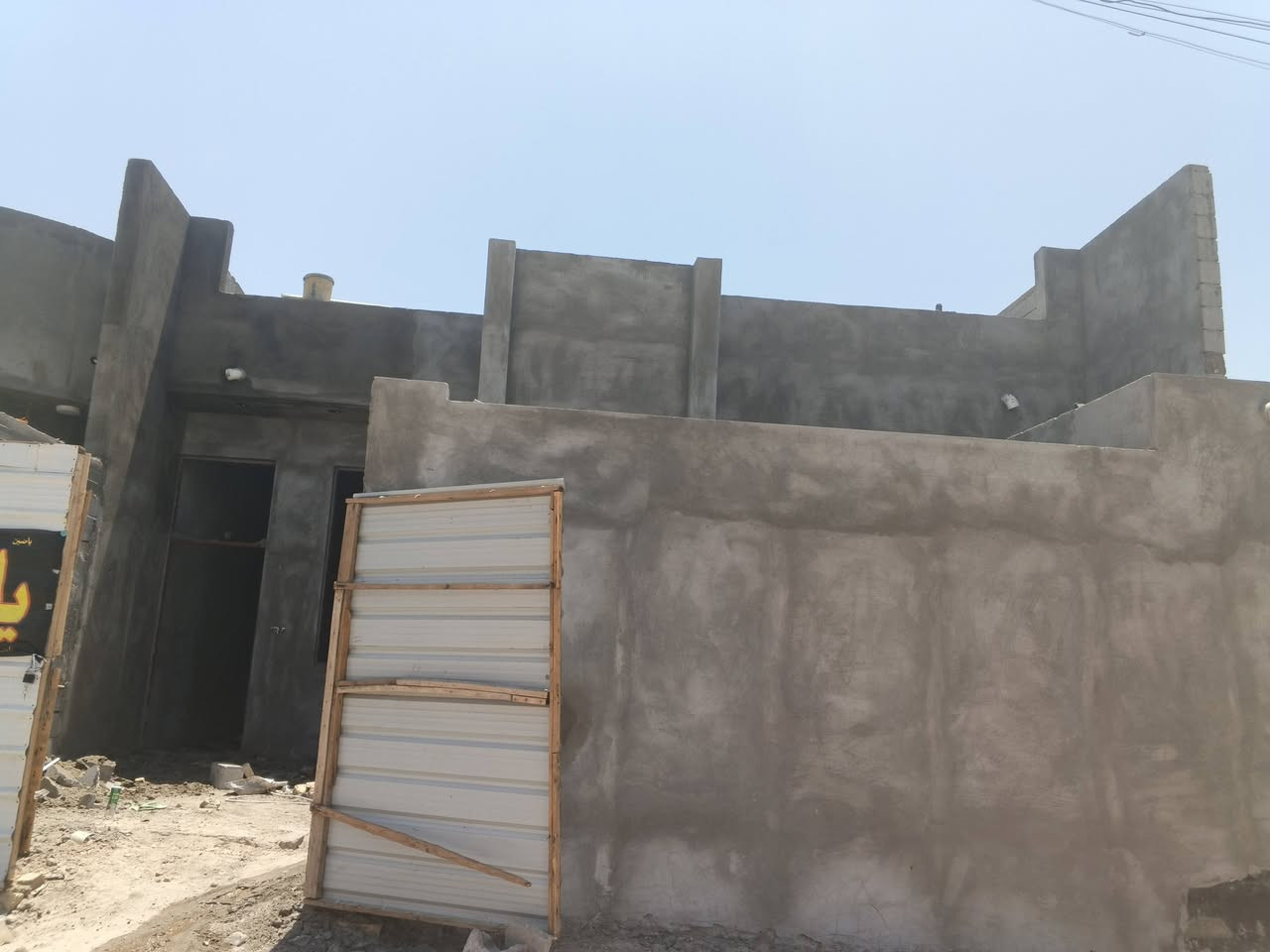 لبخ بياض معجون نثر صبغ ترميم منازل
عمل درجه اوله تسليم مهندس كادر 
البصره شط العرب الكباسي 
***********

