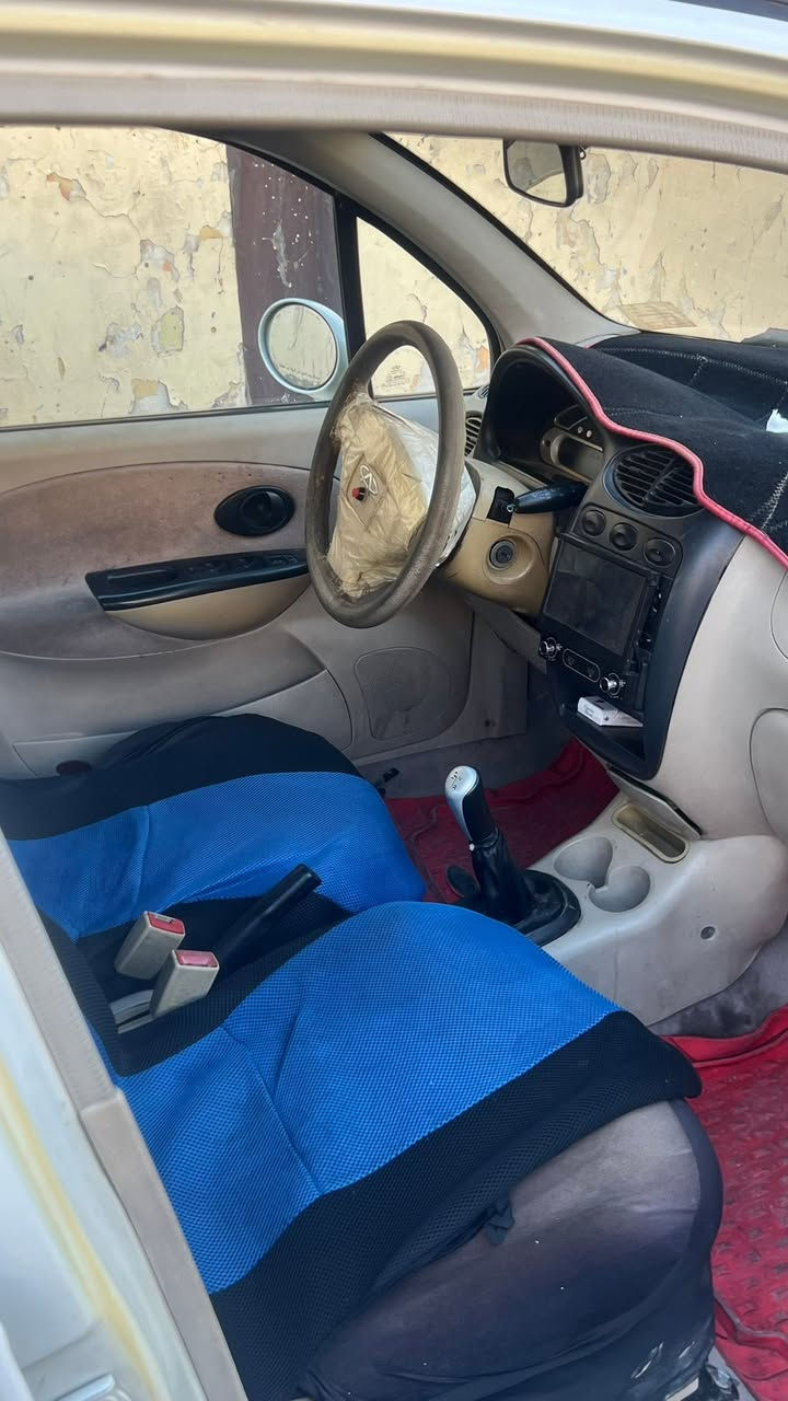 السلام عليكم
سيارة كيوكيو للبيع موديل ٢٠١٢ ماشية ٩٦ الف حقيقي

السيارة سيارة بيت للتعلوم بيها نقوصات و تم تنزيلها من السعر 
الاصلي ، ٢٣ ورقة وبيها مجال باقي تفاصيل السيارة بالخاص واتس *********** 
مكان السيارة بغداد الغدير ساحة ميسلون
