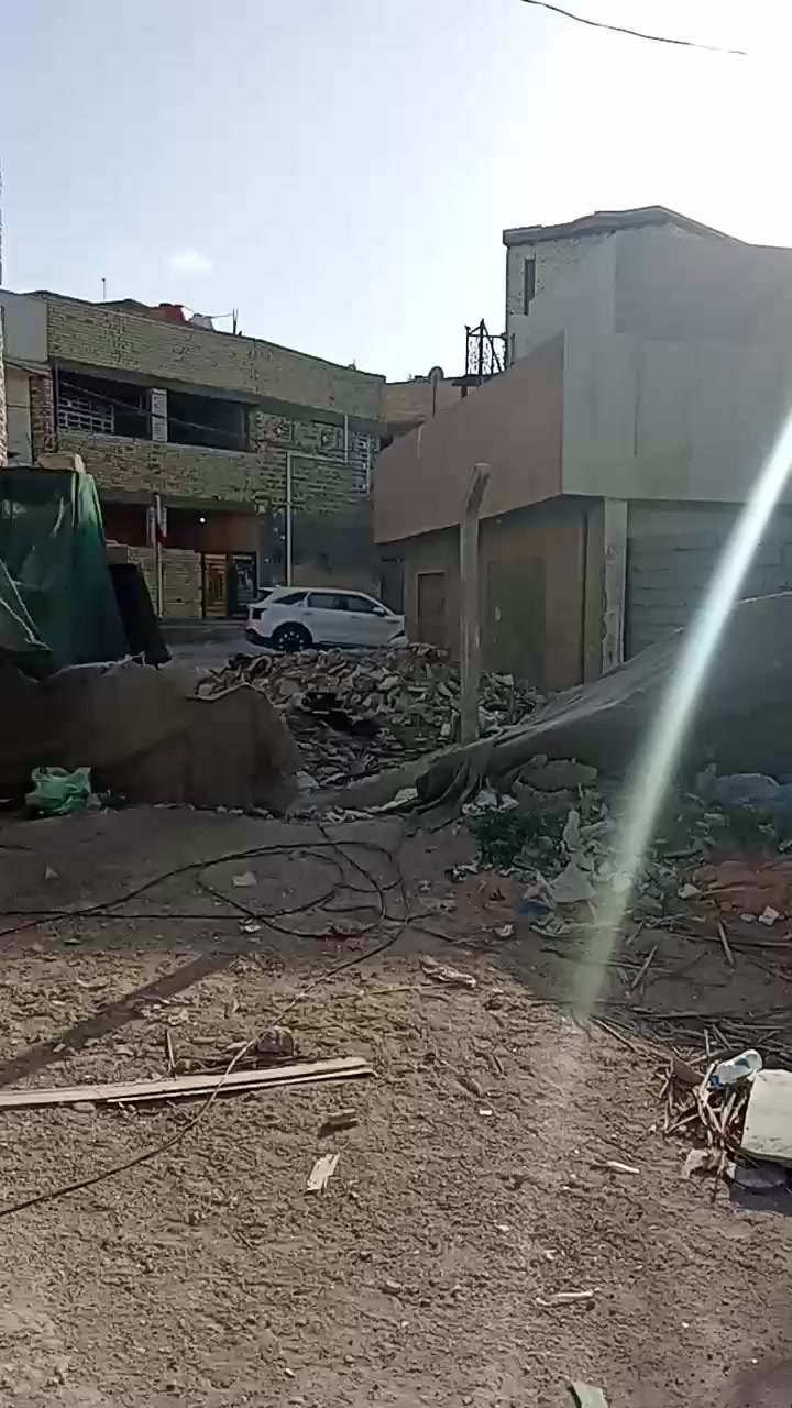 قطعة أرض في كربلاء طريق الزوار عامود 17 وتنزلة 
 المساحة 219 متر طابو صرف تحويل مباشر 
للأستفسار سيد احمد للتسويق العقاري ***********
