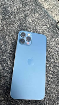 12PRO ذاكره 128 مستبدل شاشه السعر 200 قفل /الرقم 07738613351