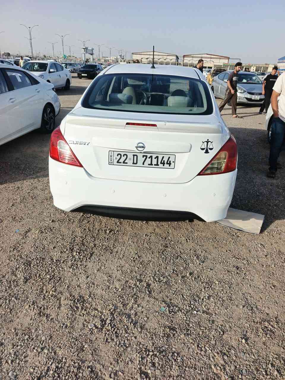 سلام عليكم
نسيان سني هندي بليته زركه موديل 2022 بارد بل جاملقات بنيد مبدل اليرباك طاك الباقي كفاله عامه  البصره القبله حي المهندسين السعر شده وبيه مجال بسيط ***********
