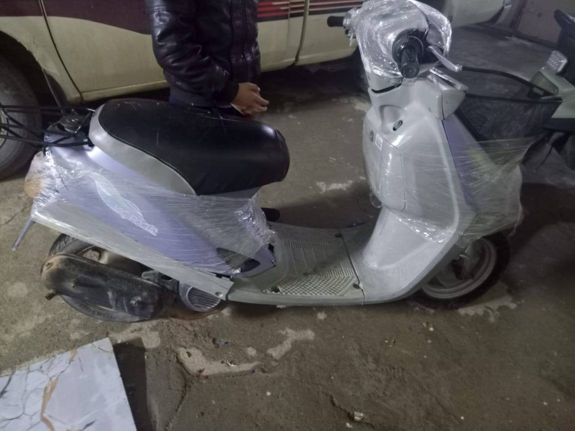 السلام عليكم شباب ماطورات ثنين نضافه كدام العين شلعه وتحريكه فول تجي تشوف ماعجبك جيتك على حسابي رقم *********** /***********
