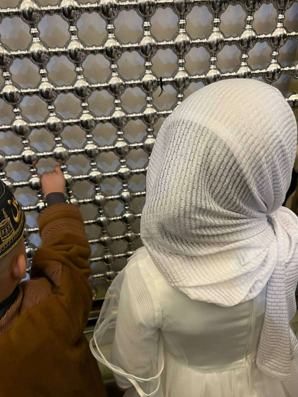 روضة جنات الغدير في حضرة الإمامين (ع)
بمناسبة ولادة الإمام الحُجّة (عج)، تشرفت روضتنا بزيارة مباركة تضمّنت:
♥️ الزيارة والدعاء.      🥰 محاضرة تربوية.      🌹جولة في المتحف مع درسٍ تاريخي وقرآني هادف👍.
#جنّات #الغدير…
حيث العطاء، والتعليم المختلف، وبناء القيم منذ الصغر 🤍
🔴 بغداد – حي النصر الأولى – شارع المستوصف
📞 ***********.
