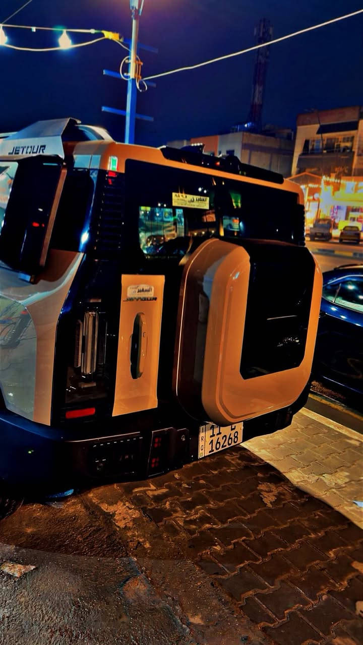 السلام عليكم للبيع جيتور T2 فول موصفات ٢٠٢٥  ماشية 10الاف رقم بغداد باسمي تحولي مباشر مكان السياره البلديات 
سعرها ٤٠ مليون 
الاستفسار اكثر اتصل ع رقم
***********
