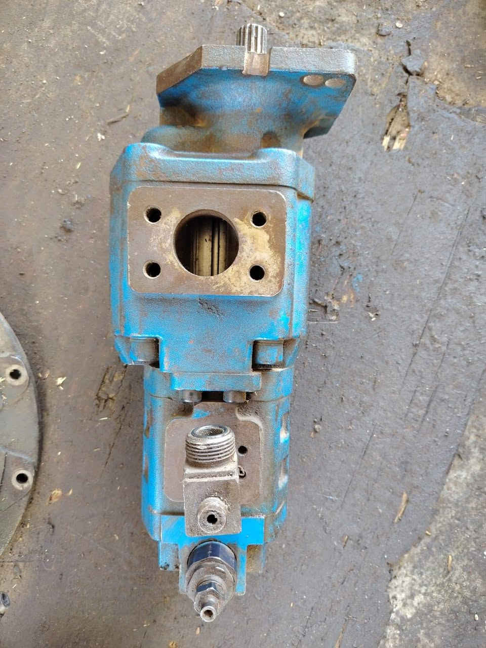 تصليح وتجفبت وتفصيخ مضخات وبمات هايدروليك لي انواع الحغارات وشفلات العنوان كركوك  اتصل وات ساب 
***********
***********
