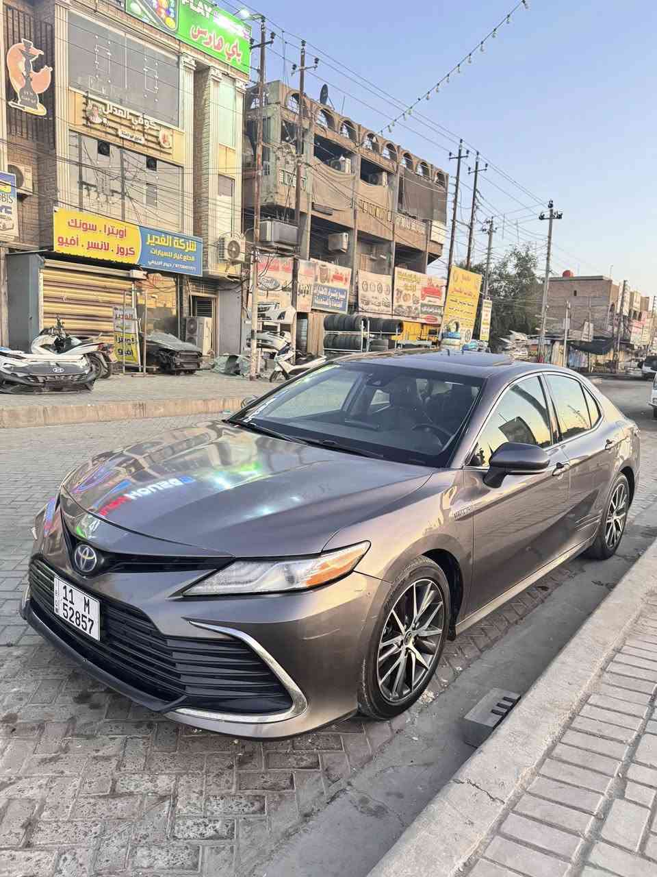 سلام عليكم 
كامري 2021 هايبرد اعلى فئه XLE
فول الفول 
بصمه
كشنات جلد
قطعتين تبريد
تدفئه كشنات
فتحه سقف 
كشنات كهربائيه
تحديد مسار 
سياقه ذاتيه
مثبت سرعه
سيارة بعد هواي مواصفات كل مواصفات الفول 
الضرر جاملغ السايق ضربه مو قويه 
صبغ رش ٣ قطع بنيد وباب توحيد لون فقط وبارد 
السياره كلش اقتصاديه كل سبوعين افول مره 
السعر ١٦٨ $ فقط
***********
