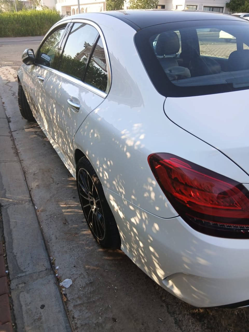 مارسيدس C300 /4 Matic 
موديل 2019
كلين تايتل
بانوراما
 فول مواصفات 1/1 كشنات جلد تدفئة وتبريد وميموري شاشة كامره خلفية  تحكم ستيرن مانع انزلاق بعد بيها هواي مواصفات  السيارة جديدة بمعنا الكلمة بيها دعامية الامامية صبغ في المانيا فقط
 رقم اربيل تحويل مباشر وهزة جديدة
ماشية تقريبا 110000كم
 السيارة احلى من الصور
السعر 252 بيها مجال بسيط
مكان السيارة اربيل مركز المدينة ***********
