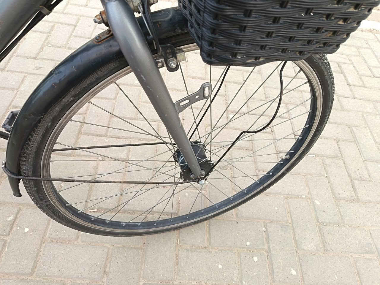 سلام عليكم بيسكل C700 مال ترحال بيسكل نضيف كير 6سرع بي دينمو سلات خلفيه بريكات شغاله كير شغال
البيسكل كلش نضيف اي عطل مابي اريد ابيعه معوز فلوس 👍🏻 الحجم 27
السعر 175وبي مجال بيع او مراوس
عنواني بغداد سريع حي العامل الملحانيه
رقمي ***********
