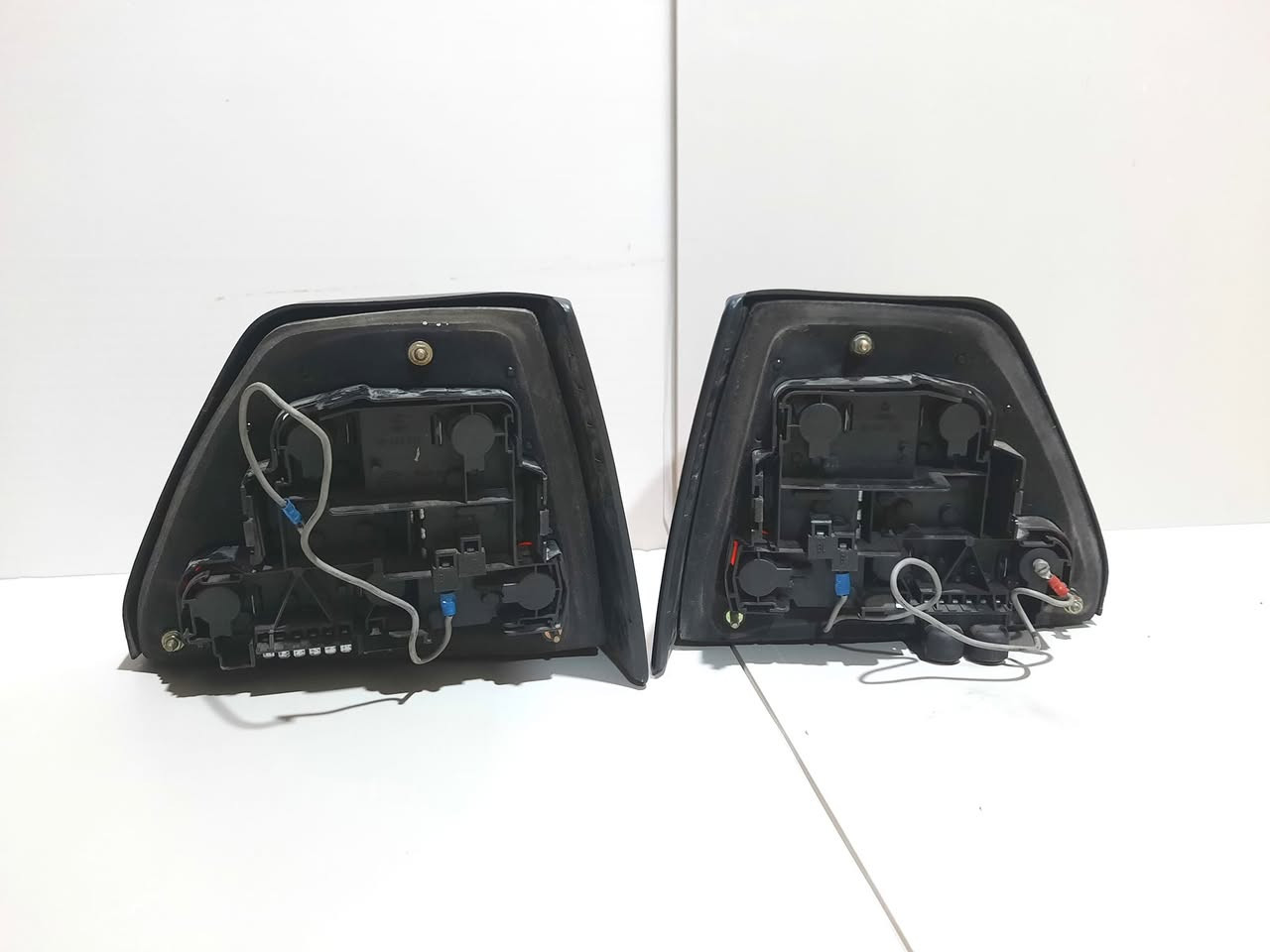 بك لايت فولكس واكن عظم


**إذا كنت صاحب هذا الإعلان وتريد حذفه لأي سبب، رجاءا أرسل رسالة إلى الدعم الفني**