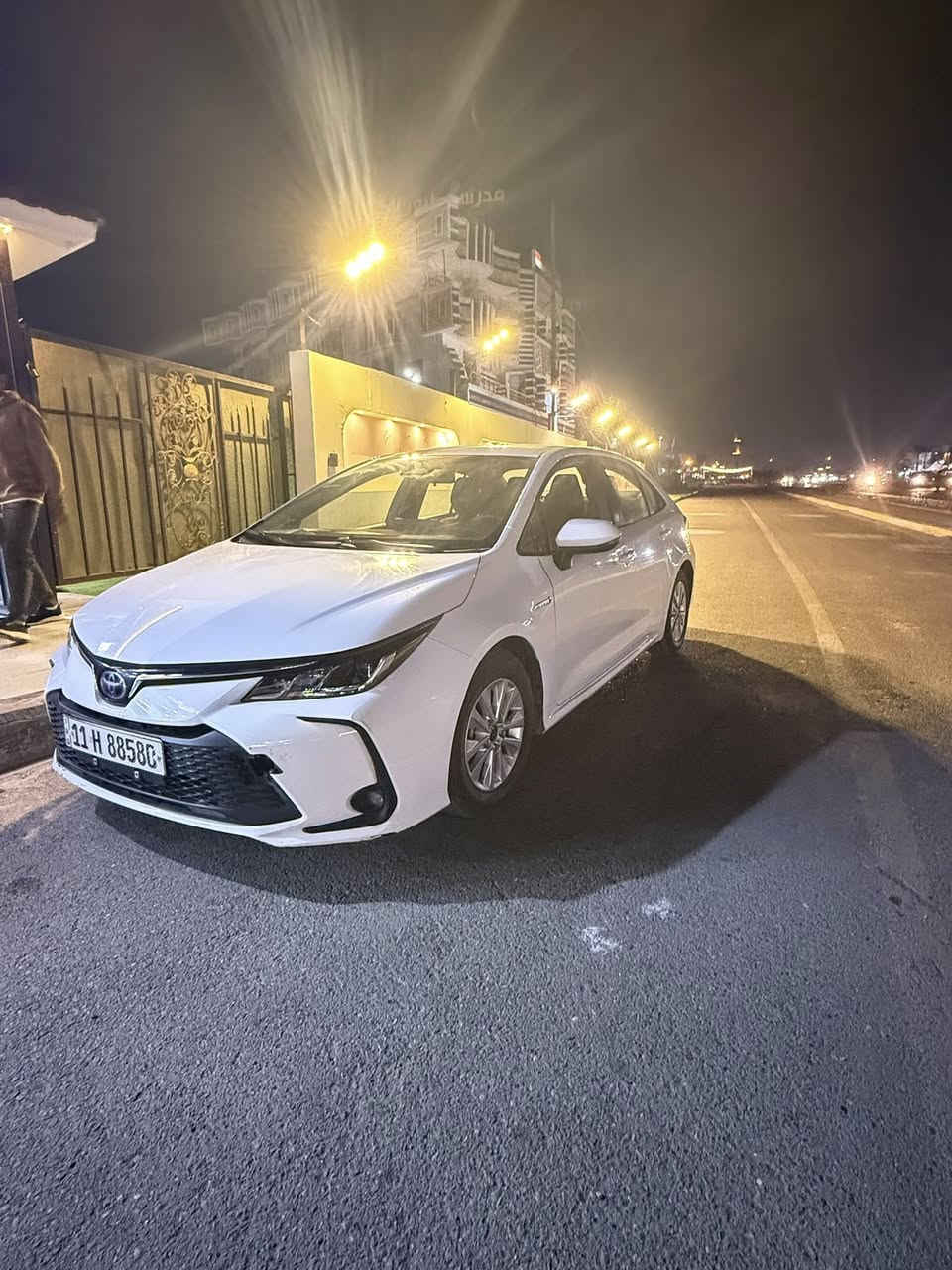 موديل: 2024هايبرد
السعر١٤٢

مكانه بغداد حي الجهاد

سياره بسمي ثاني يوم تحويل 

ستيراد خليجي 

رقم دولي 

المحرك: 1800 سي سي

لايت زنون

تخم تاير

بصمة تشغيل

السيارة باسمي

ما بيها ولا قطرة صبغ، بلاديه

ولا مدعومه 

نظيفة جدًا وحالة الوكالة

السعر بي مجال بسيط

للتواصل  اتصال

 📞***********

مميزات تويوتا كورلا 2024 – محرك 1800

محرك 1800 سي سي اقتصادي وعملي

ناقل حركة أوتوماتيك CVT

بصمة تشغيل بدون مفتاح

لايت زينون + إضاءة نهارية LED

نظام تبريد قعتين

أنظمة أمان كاملة: ABS – VSC – TRC – EBD

وسائد هوائية أمامية وجانبية

نظام الثبات على المنحدرات

تكييف أوتوماتيك قوي

شاشة وسطية متعددة الوسائط

بلوتوث + USB

كاميرا خلفية

مثبت سرعة

مقود كهربائي متعدد الوظائف

نظام ECO لتوفير الوقود

نوافذ ومرايا كهربائية

قفل مركزي + إنذار

تخم تاير
