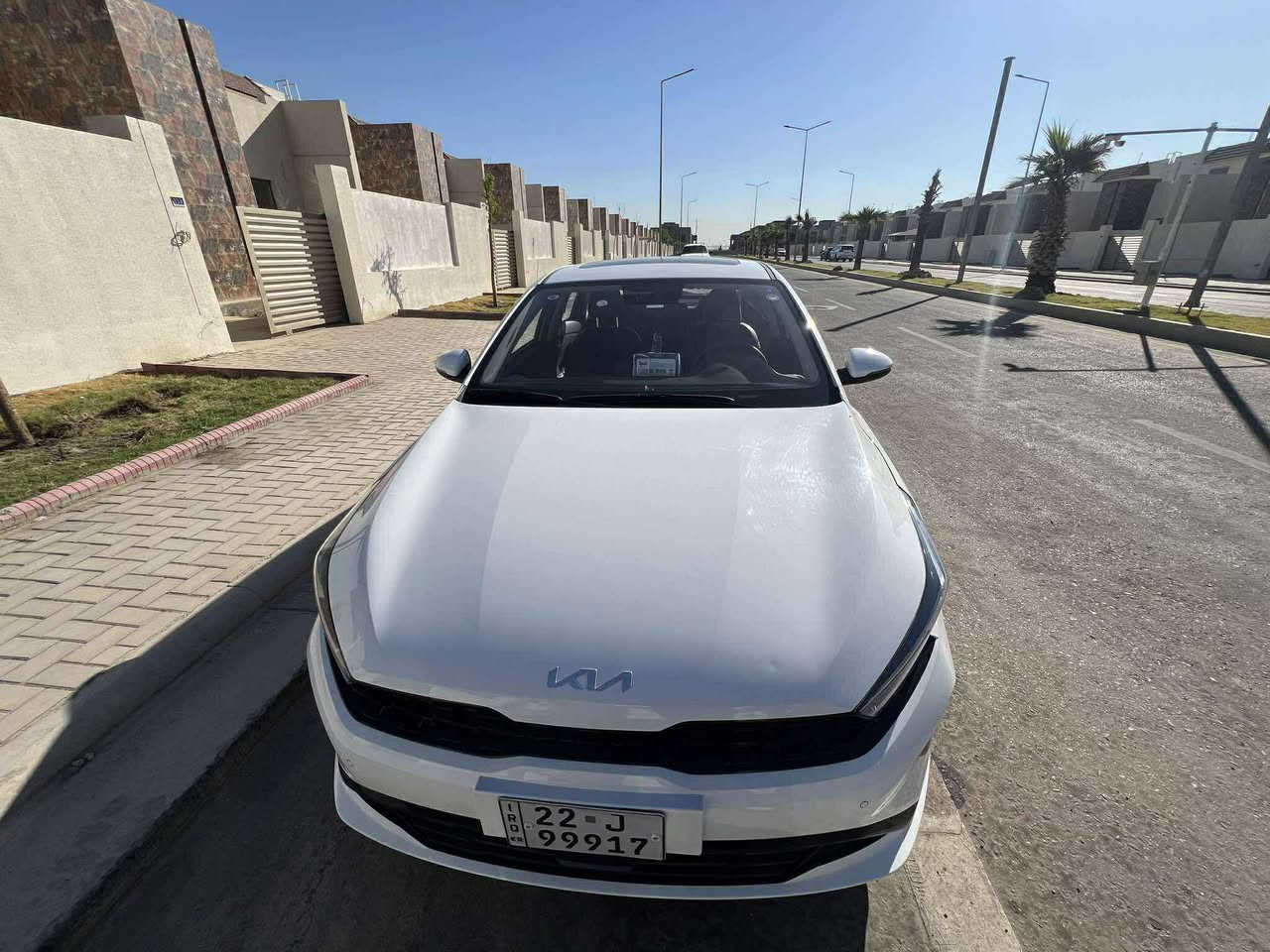 السلام عليكم 💯💯
🚗 للبيع: كي 3 موديل 2024
📍 مكان السياره : بغداد الجديده 
السعر 143 ورقه وبيها مجال حك الجيه
 
✅ رقمها مرتب اربيل وكاله عامه ابسمي ( 99917 )
ماشية: 30 الف كيلومتر
بيها فقط طختين بسيطات وبعدني مامصلحهن على وضعهن كما واضحات بالصوره
مكفوله من الصبغ ومن كلشي عدا الطختين 

فول مواصفات 🚗
بصمه تشغيل
بصمه ابواب 
فتحه سلايد 
حساسات اماميه 
مري شفط 
كشنات جلد 
شاشه نفكيشن 
هند بريك بصمه 
كاميرا خلفية
جنطه بصمه
مكينه 1500 دبل نوزل 
لد امامي خلفي 
لايت ٣ عدسات 
وباقي التفاصيل معروفه 

السيارة جديدة ونظيفة استخدام بيت
للاستفسار اكثر : ***********
***********
