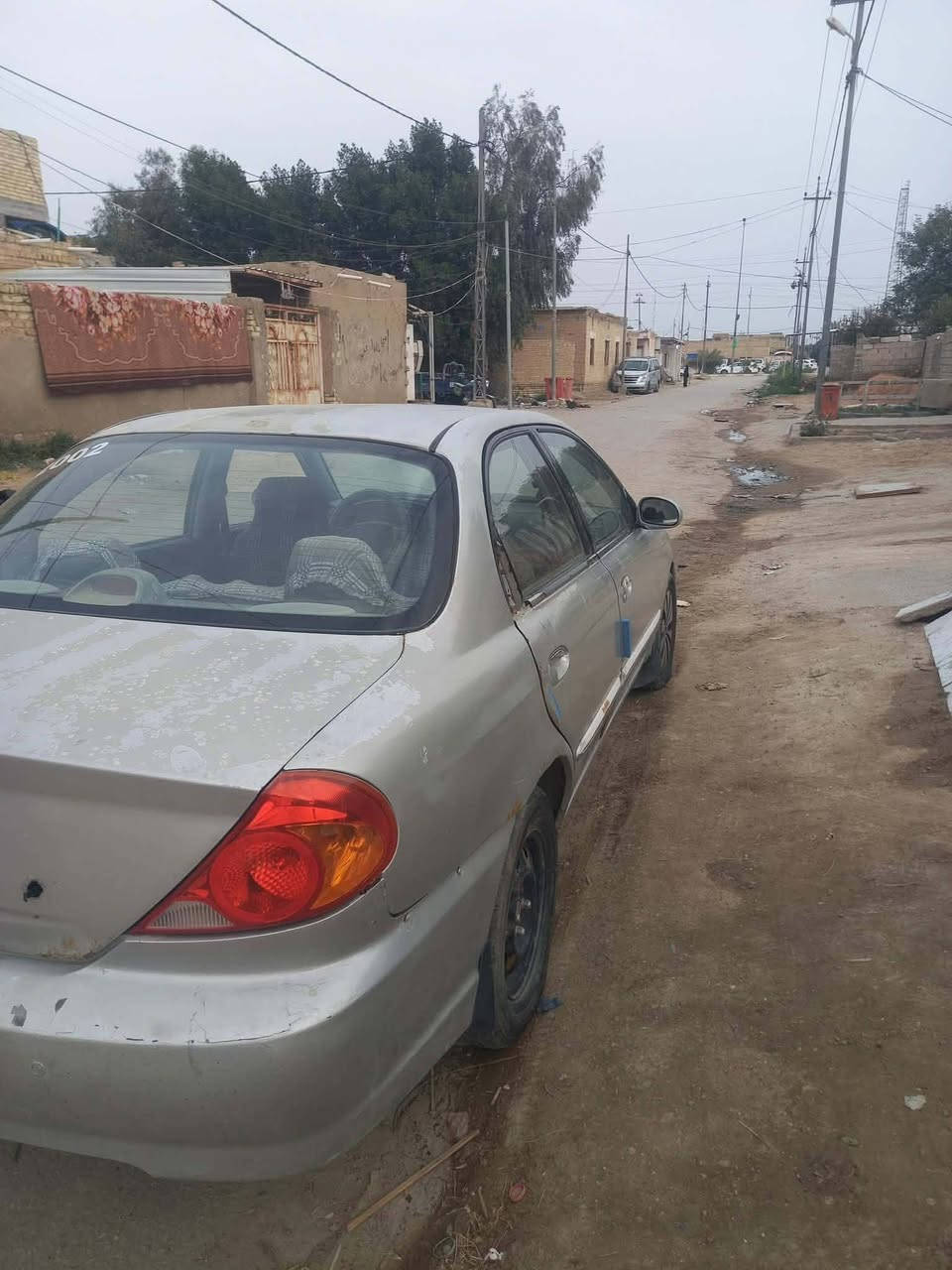 كيا سبكترا موديل 2002 جاهزة مال جناي ماتصرف عليها ولا ربع كير محرك جدد عادي مكفولات تخم تاير باتري كهربائيات شغاله ويل كب رقم دولي داخله هزه مداور مباشر سعرها مال بيع ٢٧ مكاني بابل القاسم *********** رجاءا المو شراي لا يعلق سيارة بلاش
