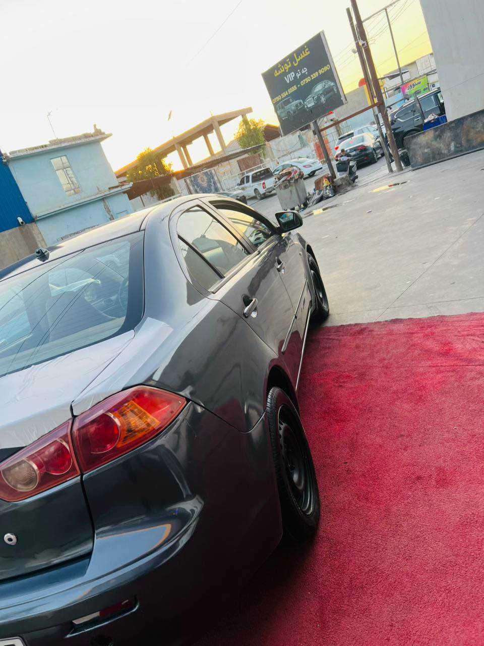 Lancer qrsh 2008 
لانسەر قڕش ٢٠٠٨ 
مەکینە ٢،٠ مەڕغوب 
عام بۆ جوانی 
بێ لێدران پێش و پشت کەپس جەکوجی لێنەدرایە
ڕەقەم و سەنەوی نوێیە 
بێ مسروفە 
مەکینە بەشەرت
کارەبایات بەشەرت
بەناوکردن و تەحویل بەشەرت 
تێبینی :- گێڕەکەی کاتێک دەدەیتە D تەپەیەک دەکا باقی لە گۆڕین و بەدل کردن هیچ کێشەی نیە تەنها کاتێک دەدەیتە گێڕ تەپەیەک دەکا 
باقی سەیارەکە بەشەرت 
نرخی ٧٦$ وەرەقە و محامەلە 
هەولێر 
*********** أربيل, العراق
