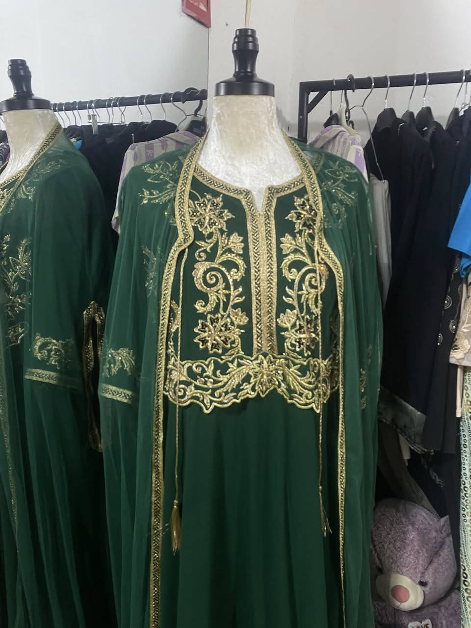 مخاور العيد باله كويتي  
شرط الفحص بوجود المندوب خاميه ونظافه وقياس
للحجز واتساب على ***********
عنوان فلوجة حي المعلمين الاولى 
تتوفر خدمه توصيل داخل الفلوجة فقط
