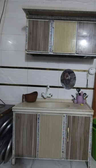 كاونتر تفصال قوي نضيف طول ٧ متار سعر ٩٠٠ وبي مجال ولسنك مرمر لمكان لزبير لجويه ***********
