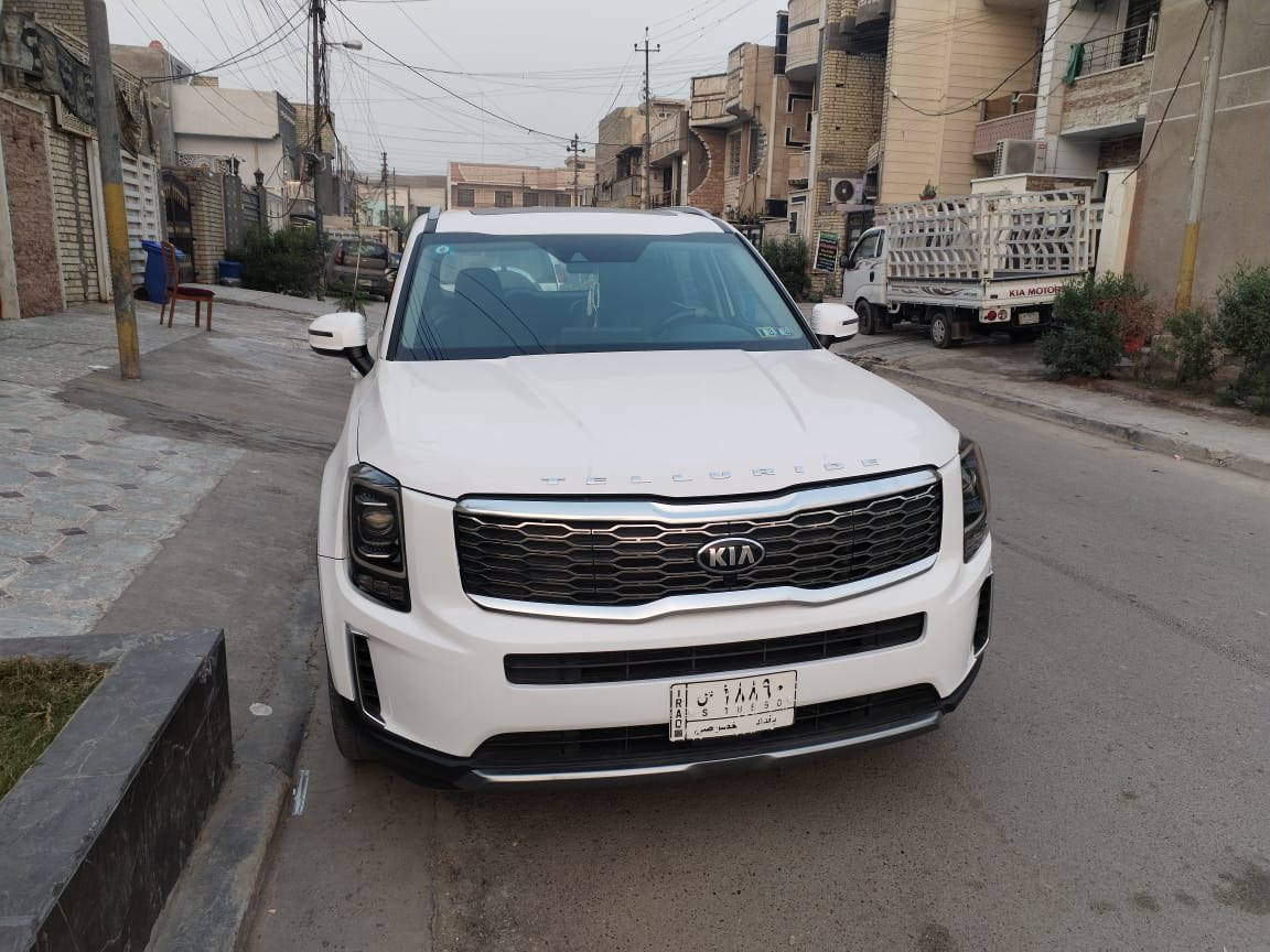 سلام عليكم كيا  تلورايد  موديل 21فئهs  مواصفات  التلورايد معروفه ما عدا باب الجنطه عادي مو كهرباء حادثها ربع جاملغ السايق مصلح مصبوغ ربع الجاملغ  وايضا ايرباك الدركه والي تحت الستيرت  طاكات   ماشيه59 كيلو  متر بيها بارد بالجنطه تحت الرقم ايضا بيها بارد  تحت قبق البانزين كد اربع اصابع  
مكان السياره بغداد حي اور 
السعر 275$ 
رقم الهاتف 7715240451
