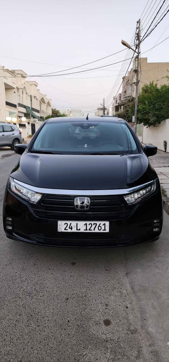 * هۆندا ئۆدیسی یابانی ئەصڵی مۆدیل ٢٠٢٢
* ٢٨٠ هۆڕس پاوەر، ٦ پستنی ٣.٥
* فول فول مواسەفات: کوشن جلد، خەتی جادە، سوکان پایڵت، دەرگای کارەبایی، پەردە، سندوق شەفت، سەنلایت، ئۆتۆ هۆڵد و ئۆتۆ برێک، ئۆتۆ لایت و ئۆتۆ ستارت (شغال) و زۆر مواسەفاتی تر.
* نرخی ئەمە لە ئەمریکاو کەنەدا ٥ دەفتەرە بە نوێیی پڕفرۆشترین سەیارەیە.
* ٤ تایەی نوێ ٢٠٢٦ بۆی کڕاوە
* پاتری ئەی گی ئێمی گرانبەها ٢٠٢٦ کڕاوە
* کامل فیت پەمپی بیلادی زیادە لەگەڵە بە قاعیدەوەو بەکارنەهاتووە
* خێمەی بیلادی خۆی لەگەڵە، هەموو ئەشیای هەیە لە بەغدا و موسڵ یان بە ١ هەفتە لە دوبەی
* ٢ پارچەی سبوغە سندوق و چامڵغ کەمێک دواوەی گرتووە
*دەرگای سەکن کلێری ئەمریکا بێ دەعم
* پێش کەپش بێ ئێرباگ.
* ٧٧ هەزار کیلۆمەتر ڕۆیشتوە.
* نرخی ٢٠٥ مەعامەلەیەکی زۆر کەم. پەلەی فرۆشتنم نیە.
*********** أربيل, العراق
