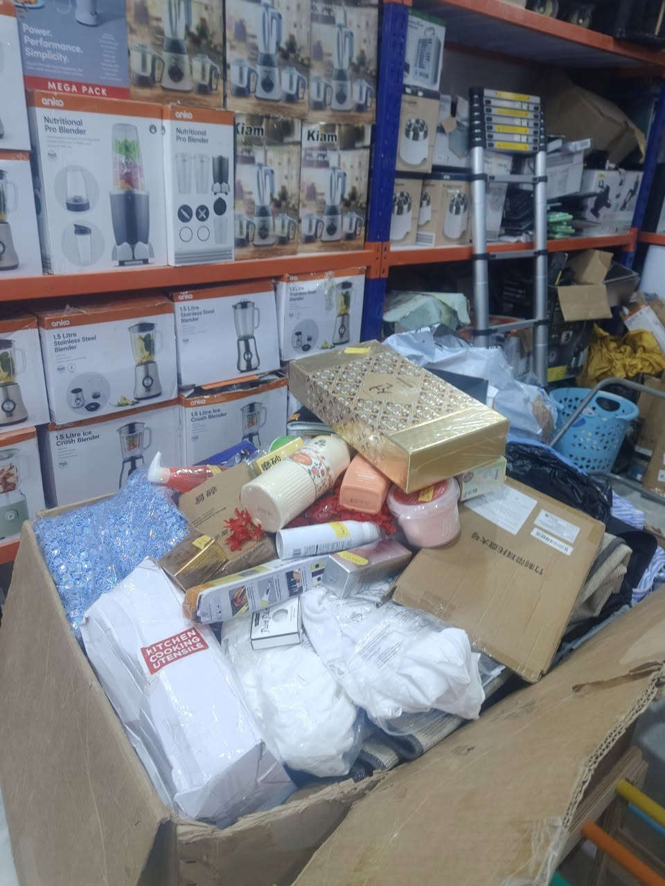 اللهم صل على محمد وال محمد 🤲 🤲 🤲  
السلام عليكم متابعينا الافاضل ورحمة الله تعالى
بضاعة بث مباشر الليلة الساعه 8.00 مساءً عروض خاصه 
وتخفيضات 50% ✌️✌️✌️✌️✌️✌️
اجهزه كهربائيه ومنزليه العاب مفروشات اكسسوارات 
 وتدللون عرض تفليش الاسعار ♨️♨️♨️
 والاسعار مناسبة جدآ 💲💲💲💲💲💲
يوجد خدمة توصيل لجميع المحافظات 🚛🚛🚛🚛🚛
العنوان ذي قار سوق الشيوخ شارع دكتور عمار قرب اسواق الكفيل ومقابل مطعم المدينة الفرع الثاني 🍗🍗🍗🍗
رقم الاعتماد واتساب *********** 📞📞📞📞
مجمع البيت الالماني في سوق الشيوخ 🇩🇪🇩🇪🇩🇪
