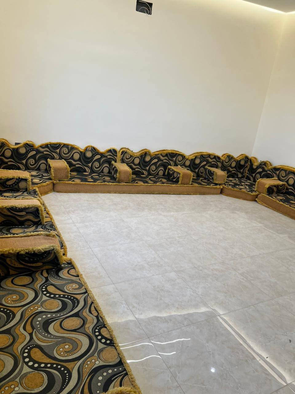 ديوان للبيع 

سويته توصا علمود الإسفنج يكون نوعيته جيدة 

استخدامه جداً قليل القطع نضيفه 

الإسفنج  مالته ممتاز 

السعر 500 الف وبي مجال 

مكاني بغداد البوعيثه


**إذا كنت صاحب هذا الإعلان وتريد حذفه لأي سبب، رجاءا أرسل رسالة إلى الدعم الفني**