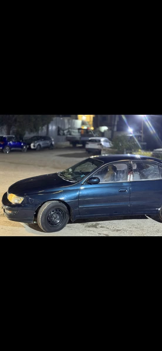 كرونا ١٩٩٢ رقم ديالى مشروع وطني جديد 
مكاني بغداد مدينة الصدر ***********
سيارة معمره 
مصبوغه جماليه خاليه من الحادث
ايمن محور ايسر
سياره خير من الله مال جنايه توديك و تجيبك للشغل 
السعر ٢٦ ورقه و بي مجال بسيط
