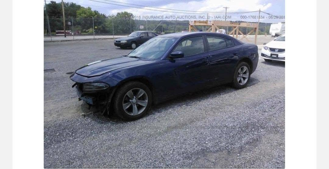 السلام عليكم جارجر 2015 SXT رقم كربلاء حادثها موضح بالمنشور بدون ايرباك جاملغ وباب نفسهن مصلحات  ومصبوغات مراوس بدورنكو من 2012 وفوك اوبيع السعر 165 وبيها مجال قليل للاتصال ***********

