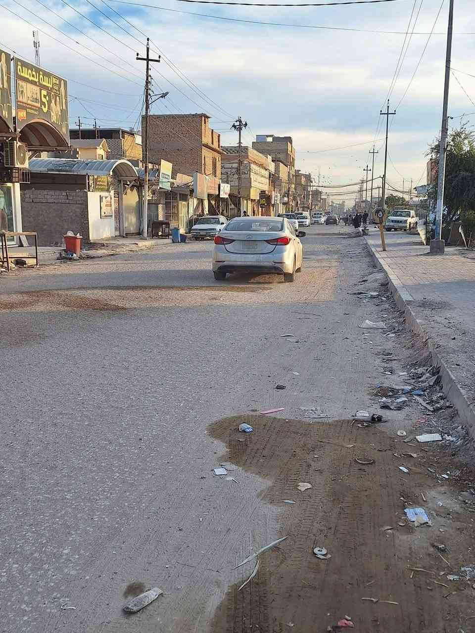 سلام عليكم عقار تجاري موقع مميز للبيع حي الانصار شارع المستوصف المساحة 120 متر البيت يعتبر عرصة  للستفسار اكثر *********** متوفر واتساب
