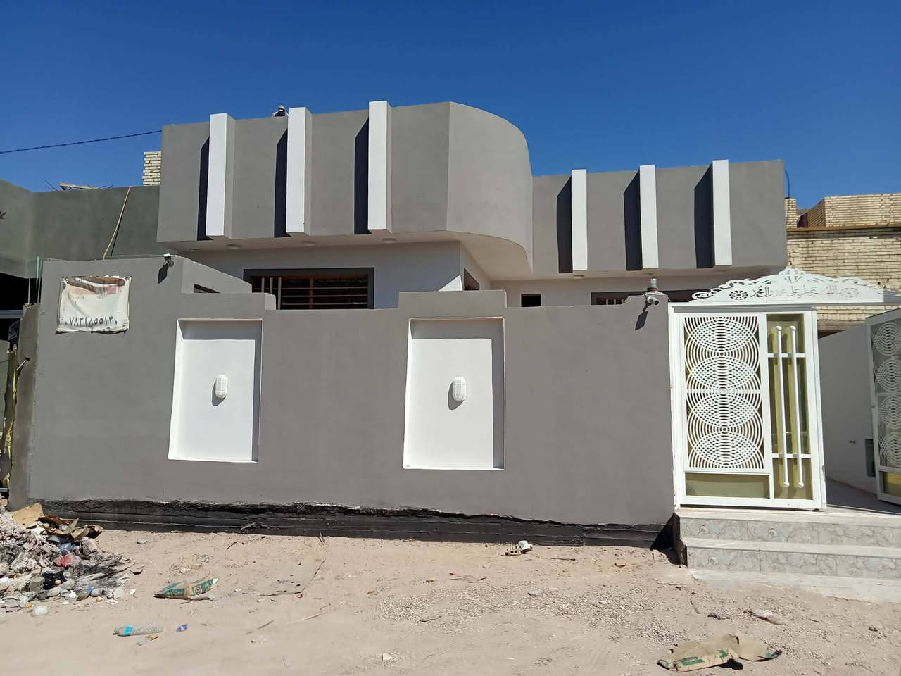 💎دار مميز للبيع في مجمع بيتي 2 💎
بشارع مدرسه ادوبا ثاني فرع 
💎 ... البيت سند بسمي 
💎بمساحة ممتازه 200م
💎البيت يباع بسعر مناسب  
💎بناء جديد مكون من استقبال معزوله ومطبخ كبير وصاله 💎وغرفتين وصحيات داخليه وخارجية وسطح مطبك جاهز من كلشي
💎للاستفسار ***********
