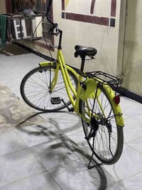 بايسكل.  للبيع ١٢٥ بي مجال وبايسكل نضيف / الهاتف 07872674498