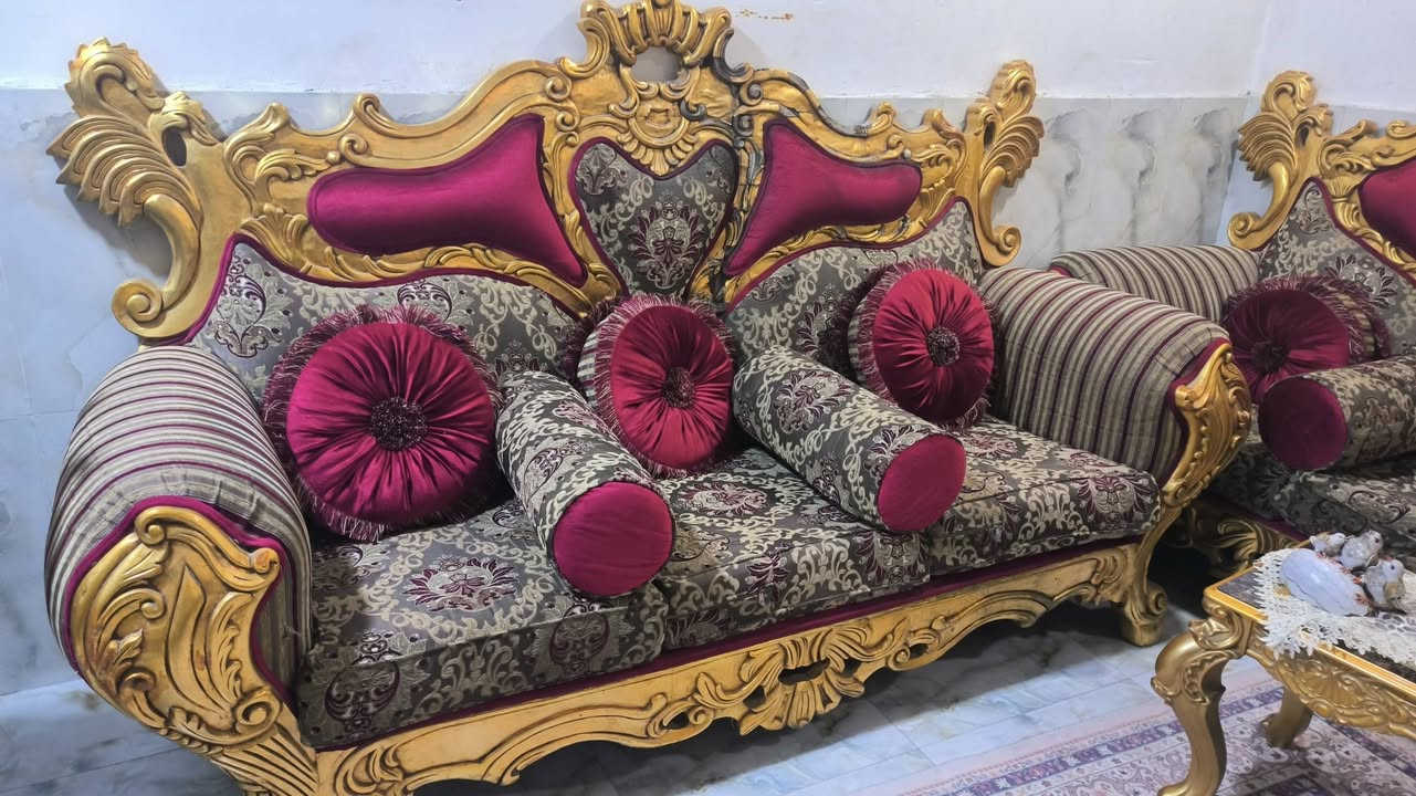 قنفات ملكي فاخر عدد 5
اطر بلون ذهبي مع قماش خمري مزخرف للبيع / البصرة الجمهورية

السعر 700 الف وبيه مجال 

الحاله / نظيف جدا واستعمال قليل
ما عدا قنفه وحده فقط الاطار الذهبي
جايسته رطوبه من السبلت ومتثلم بشكل بسيط
وقابل للتصليح

سبب البيع تغيير اثات البيت 

التواصل واتساب:  ***********
