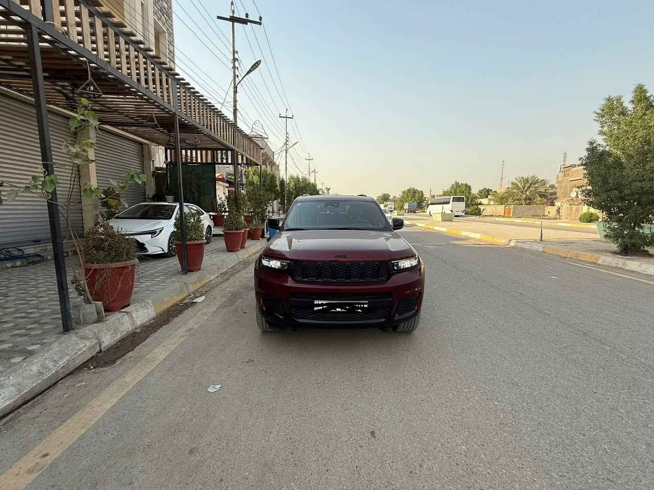 السلام عليكم 
للبيع جيب2022 رقم بغداد جديد
بلاك توب 
محرك 6/3600 فور ويل 
7راكب vip 
بصمات تشغيل وابواب لمس 
سايد بريك بصمه
باب خلفي كهرباء 
كشنات جلد +كهرباء +تدفئه 
كشنات خلفيه منفصل vip
تبريد ٣ قطع 
تحكم تبريد خلفي 
رادار امامي خلفي 
رادار جانبي نقطه عمياء 
حساسات خلفيه 
اشاير بالمرايات 
هيترات مري جانبيه 
لدات امامي خلفي 
لايتات زنون بلادي 
ويل كب 20 اسود بلادي 
سياره بلاك توب شباك واطارات ويل كب كتابات مرايات الكل يجي لون اسود بلادي من الشركه 
صور الحادث بالمنشور 
بس نص الجالملغ الباقي كفاله 
الستفسار هذا رقمي ***********
