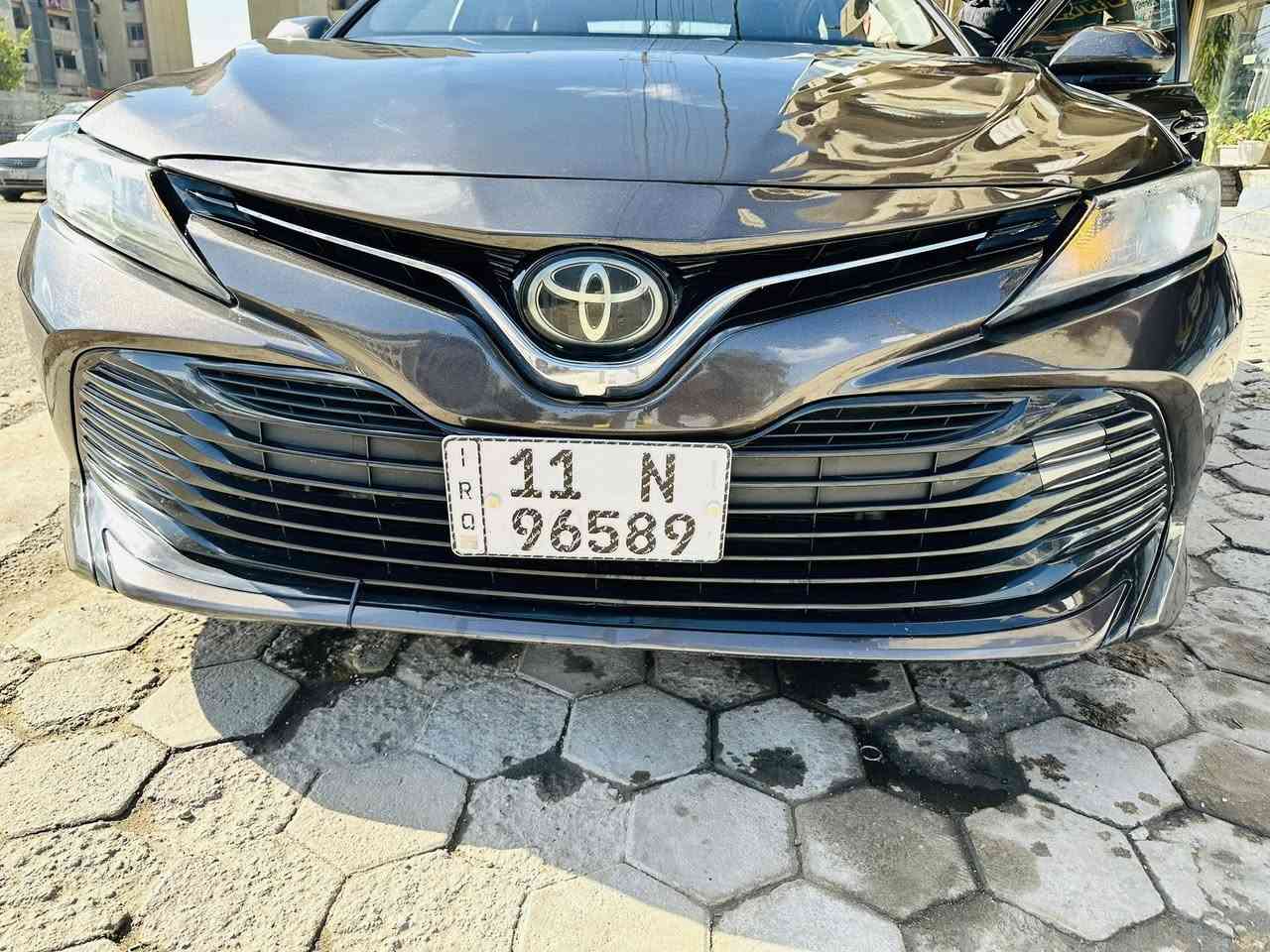 السلام عليكم 
كامري للبيع موديل 2018 فئة le  فول ماعدا السلايت 

رقم بغداد الدولي بسمي تحويل مباشر جاهزة هزة وفحص وكاملة

السيارة كير محرك صدر تدفئة تبريد ممتازة

مواصفات 
بصمة تشغيل 
بصمة ابواب ترحيب 
كامرا 
شاشة 
مثبت سرعة 
رادار امامي وخلفي 
نقطة عمياء اشارة بلمري
كشن كهرباء 

ضرر السيارة صبغ بنيد وجاملغ + محدد بجنطة 

مكان بغداد السعر 160 وبيه مجال 

***********
