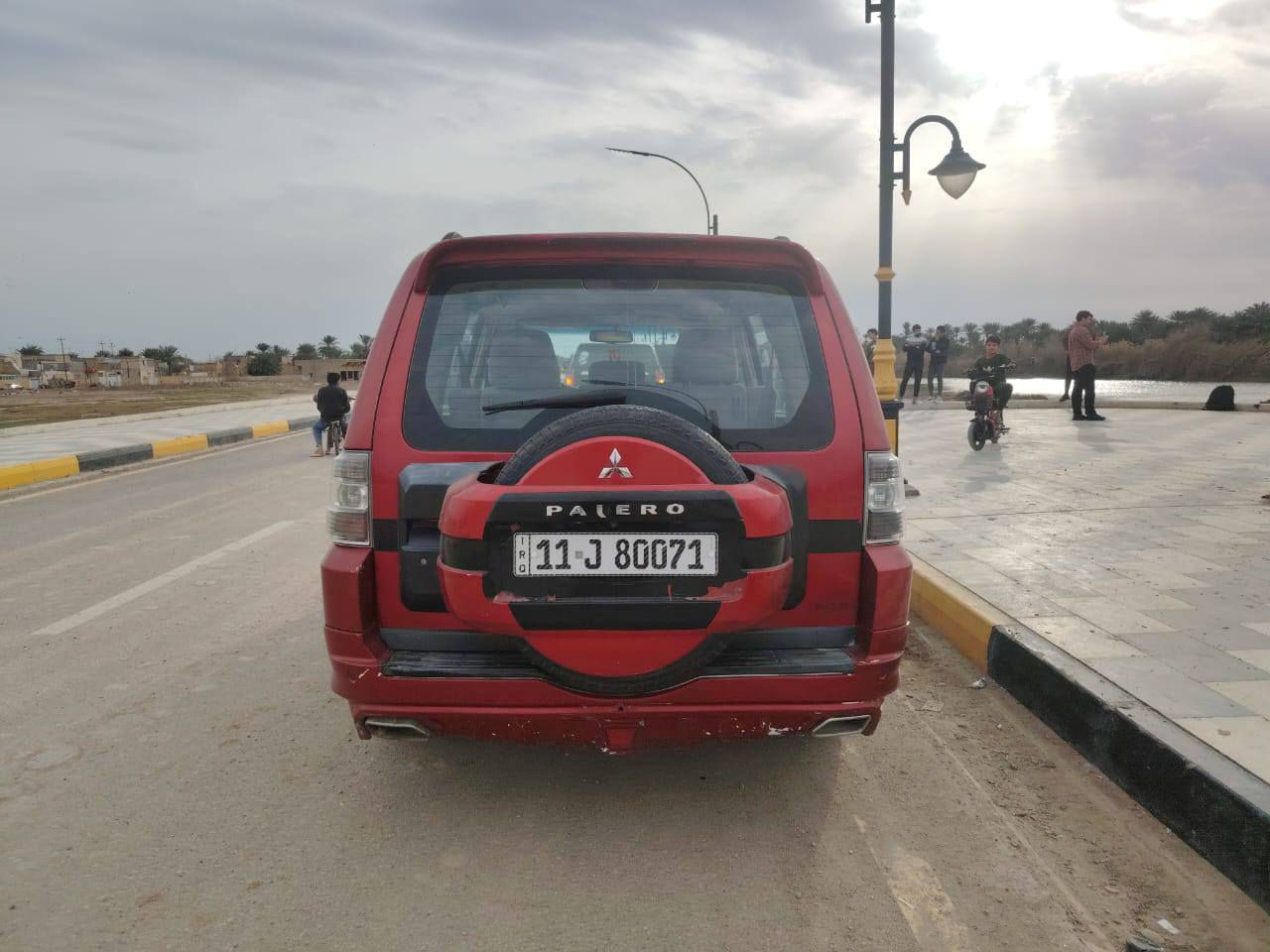 باجيرو  رقم بغداد سنوية جديدة بأسمي محدث داخل عسلي محرك 3000 محرك وكير مكفولات بيها صبغ بنيد وباب ألي ورا السايق موديل 2007  سيارة حلوة  رايدهة ب120 وبيها مجال 
ناصرية قلعة سكر  ***********
