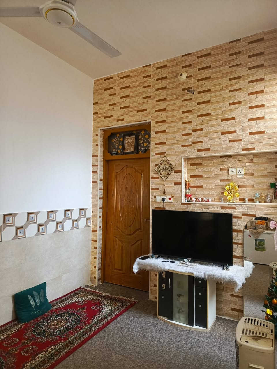 ياالله 

يوجد لدينا بيت للبيع حي ميسان قطاع 24 قرب المشتل الكبير مساحه 100متر يحتوي على غرفه وصاله واستقبال ومطبخ وصحيات صب كونكريت ارضيه كاشي درجه اولى جدران سيراميك سقوف لبخ بورك إلسعر المطلوب 

97مليون قابل للتفاوض

 يرهم مراوس

للاستفسار والمعلومات الاتصال بنا ع الارقام التاليه 

***********

***********

***********

او مراجعه مكتب ألروان للوساطه العقاريه والمقاولات العامه 

عنوان المكتب حي ميسان ع الشريط قرب صيدليه الشراع 

عندك بيت عرصه للبيع راسلنه وات ساب وتدلل 

للات
